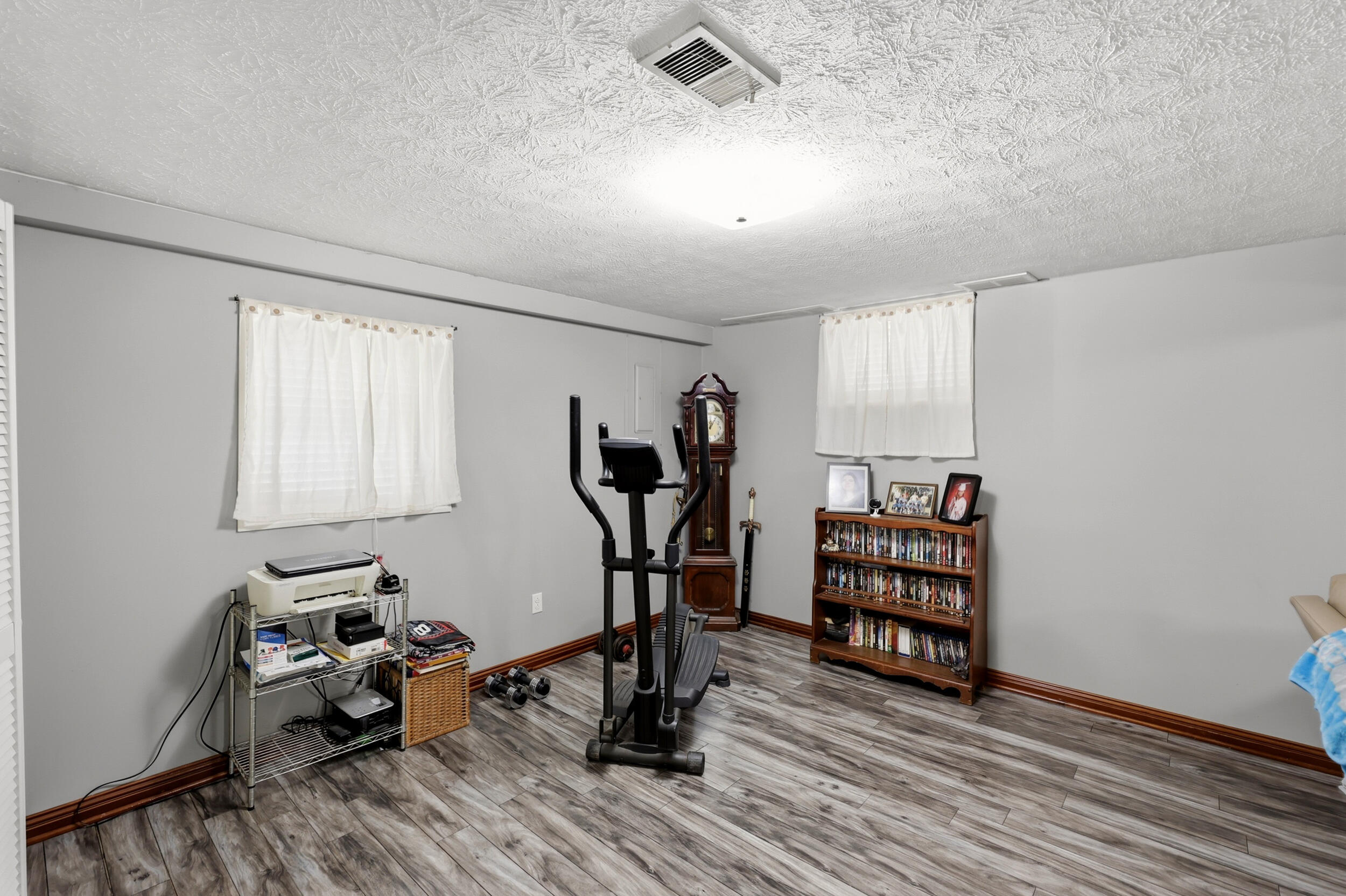 216 Robyn Drive Property Photo 16