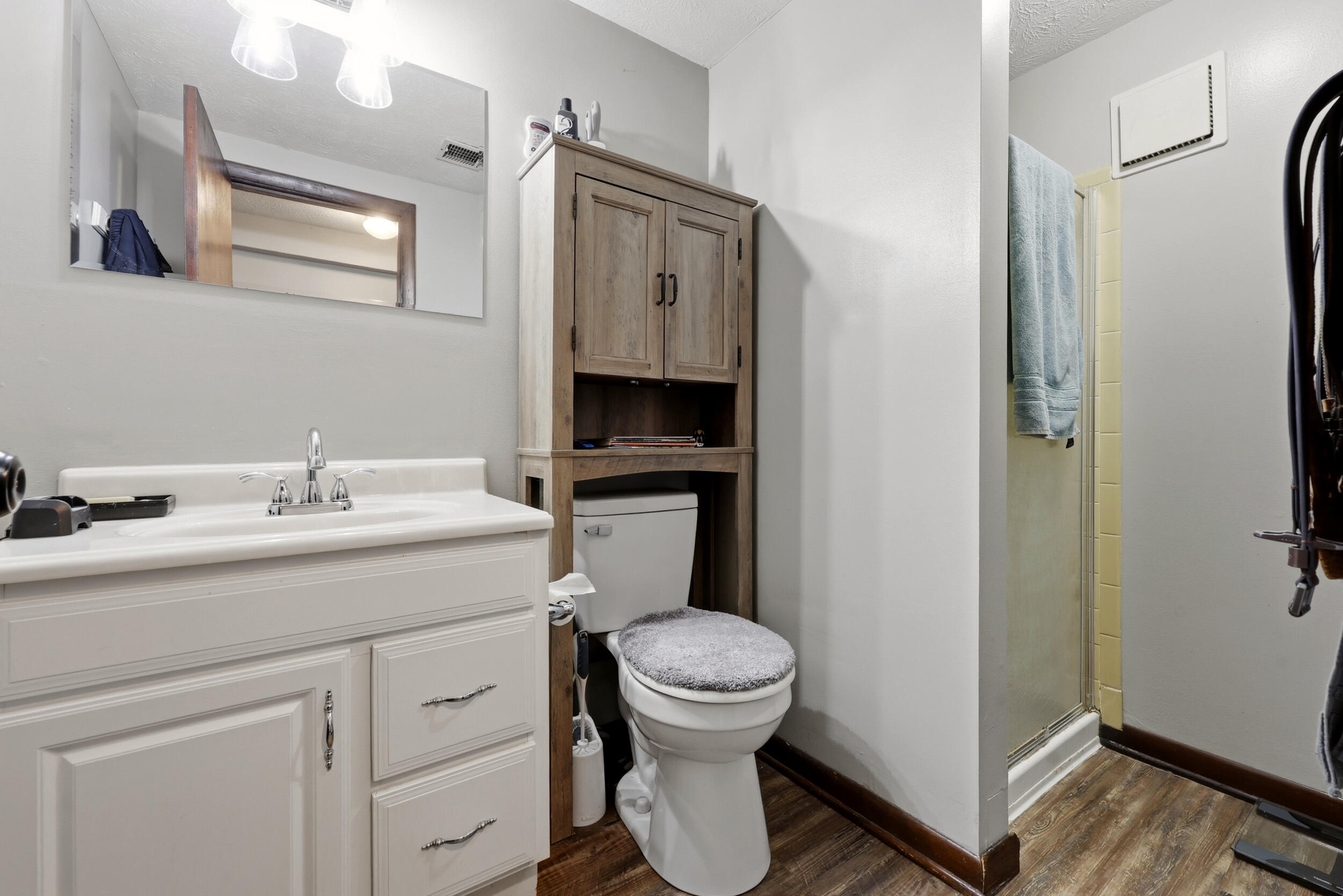 216 Robyn Drive Property Photo 19