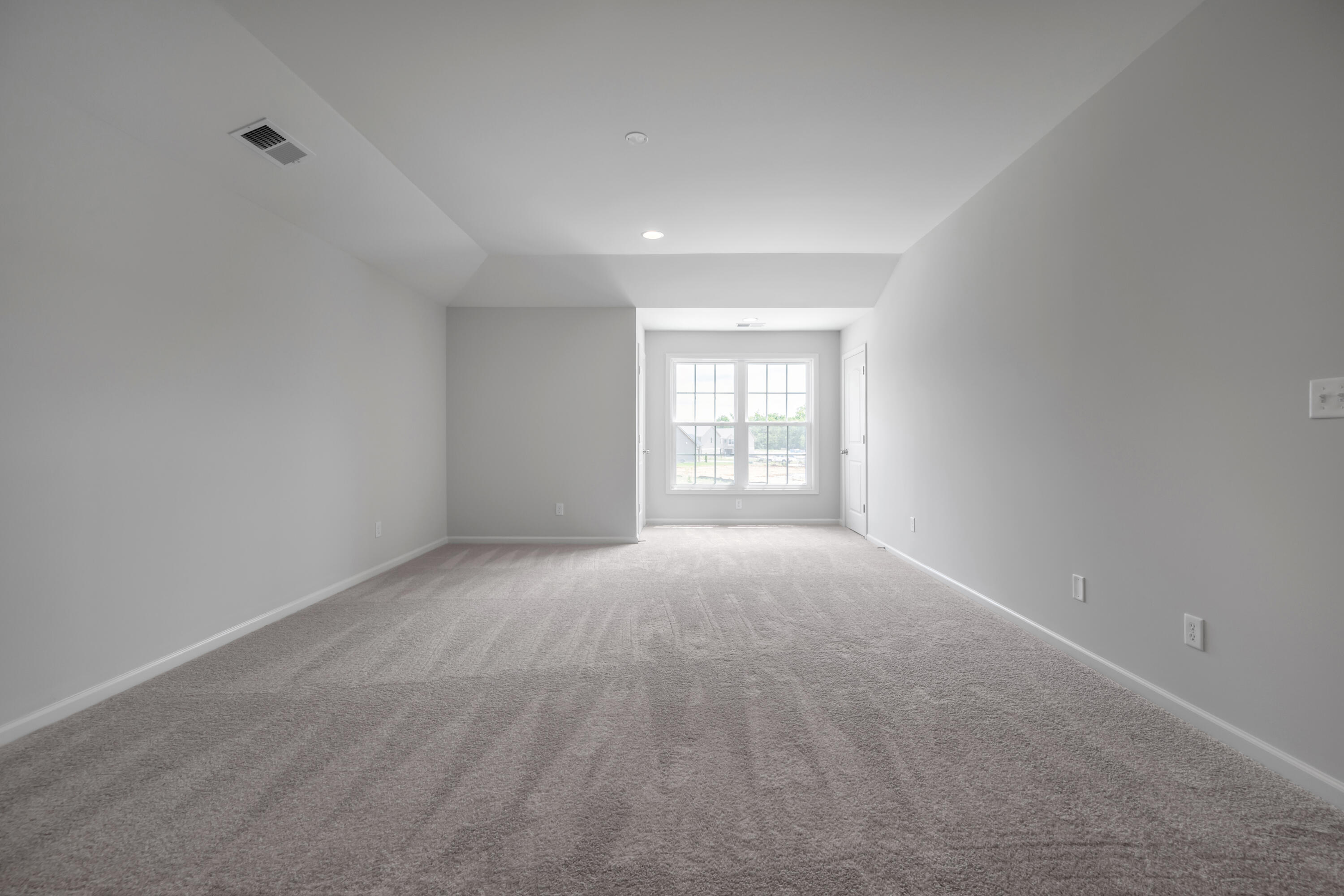 1909 Belhurst Way Property Photo 11
