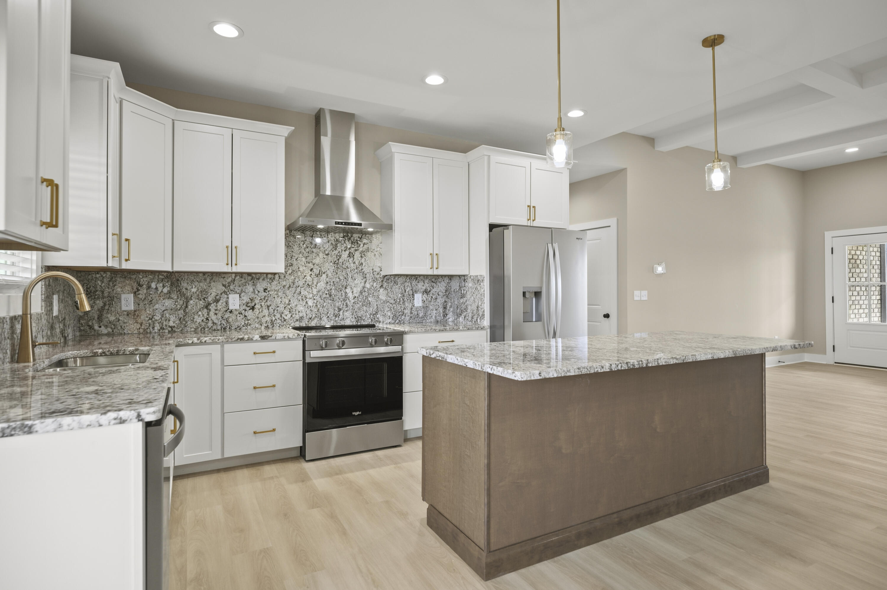 112 Cabela Drive Property Photo 11