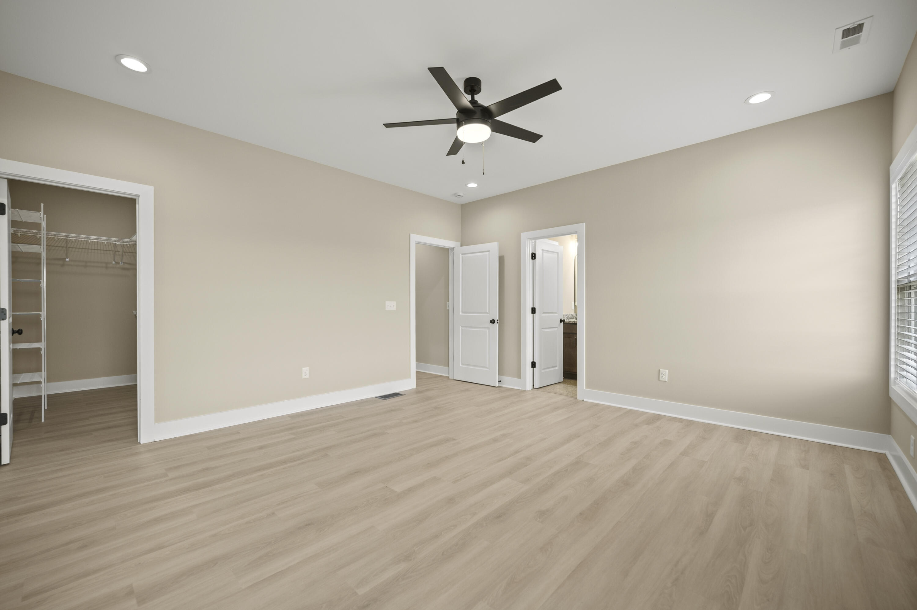 112 Cabela Drive Property Photo 20
