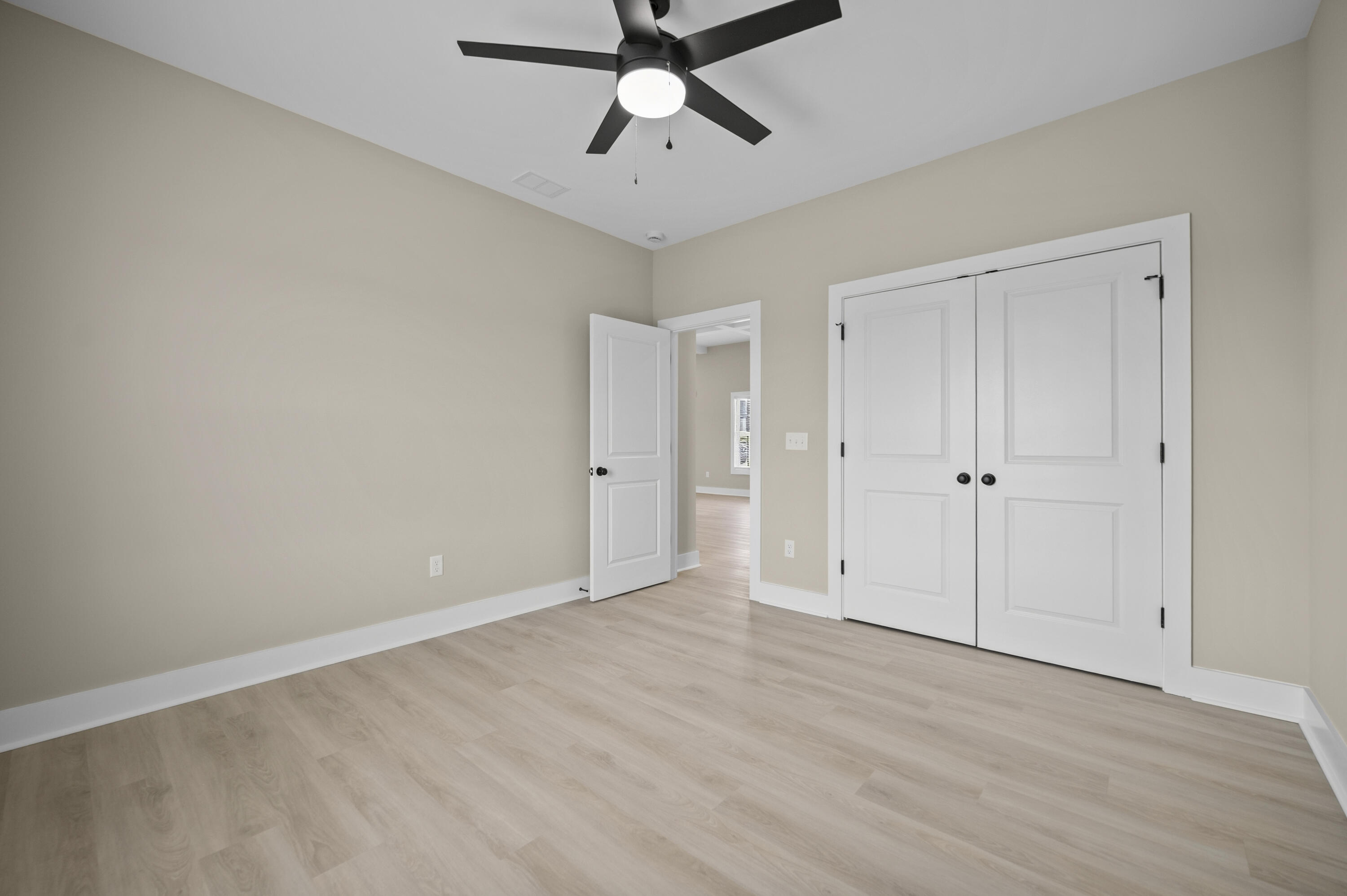 112 Cabela Drive Property Photo 28