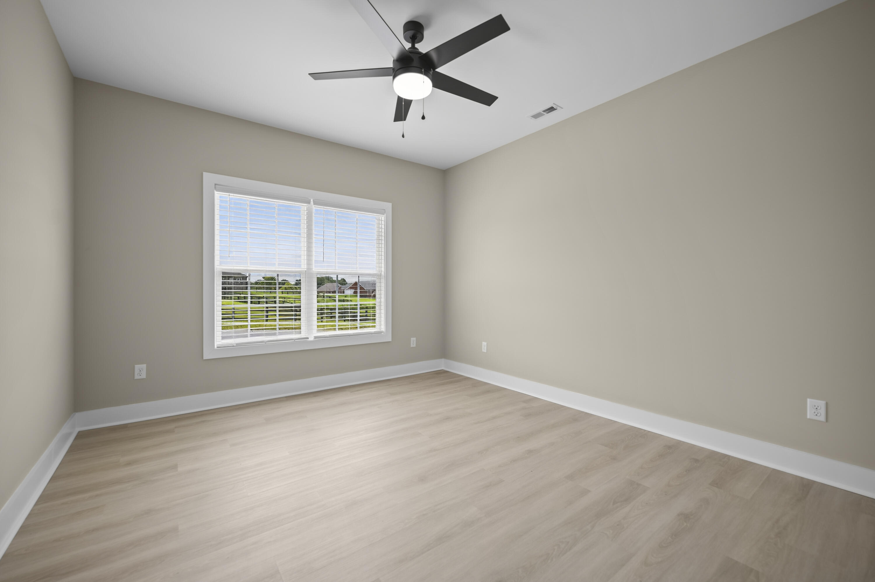 112 Cabela Drive Property Photo 29