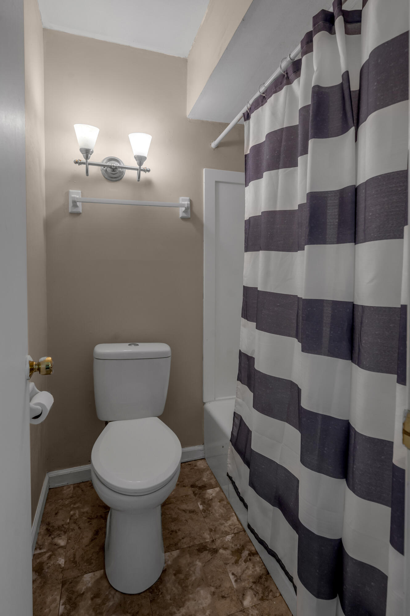 1084 Armstrong Mill Road B Property Photo 9