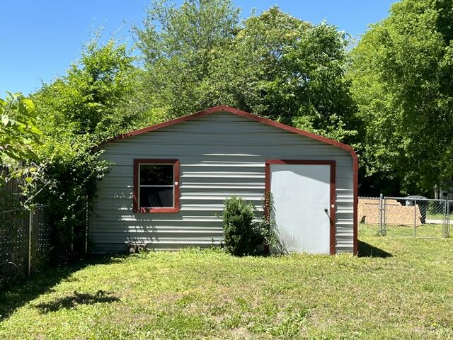 1227 S 6th Street Property Photo 29