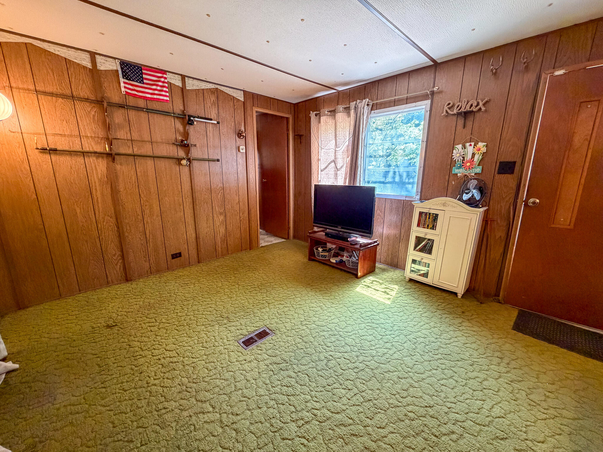 184 Hill Top Road Property Photo 5