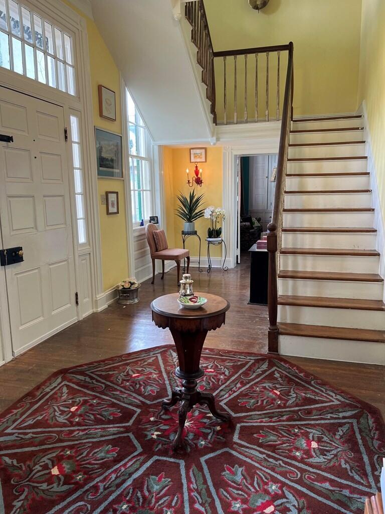 317 E 16th Street Property Photo 4