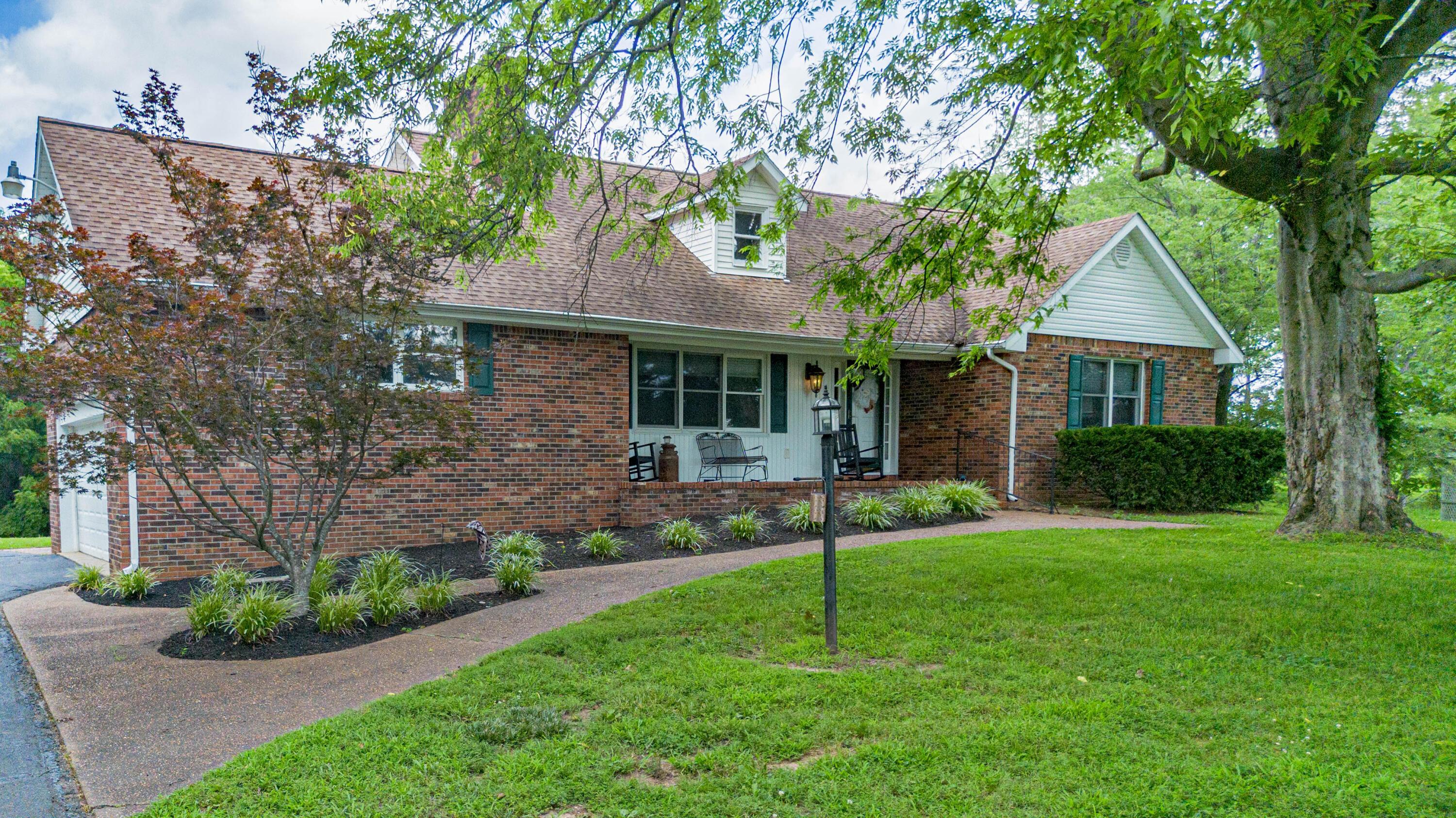 1575 Dyke Road Property Photo 1