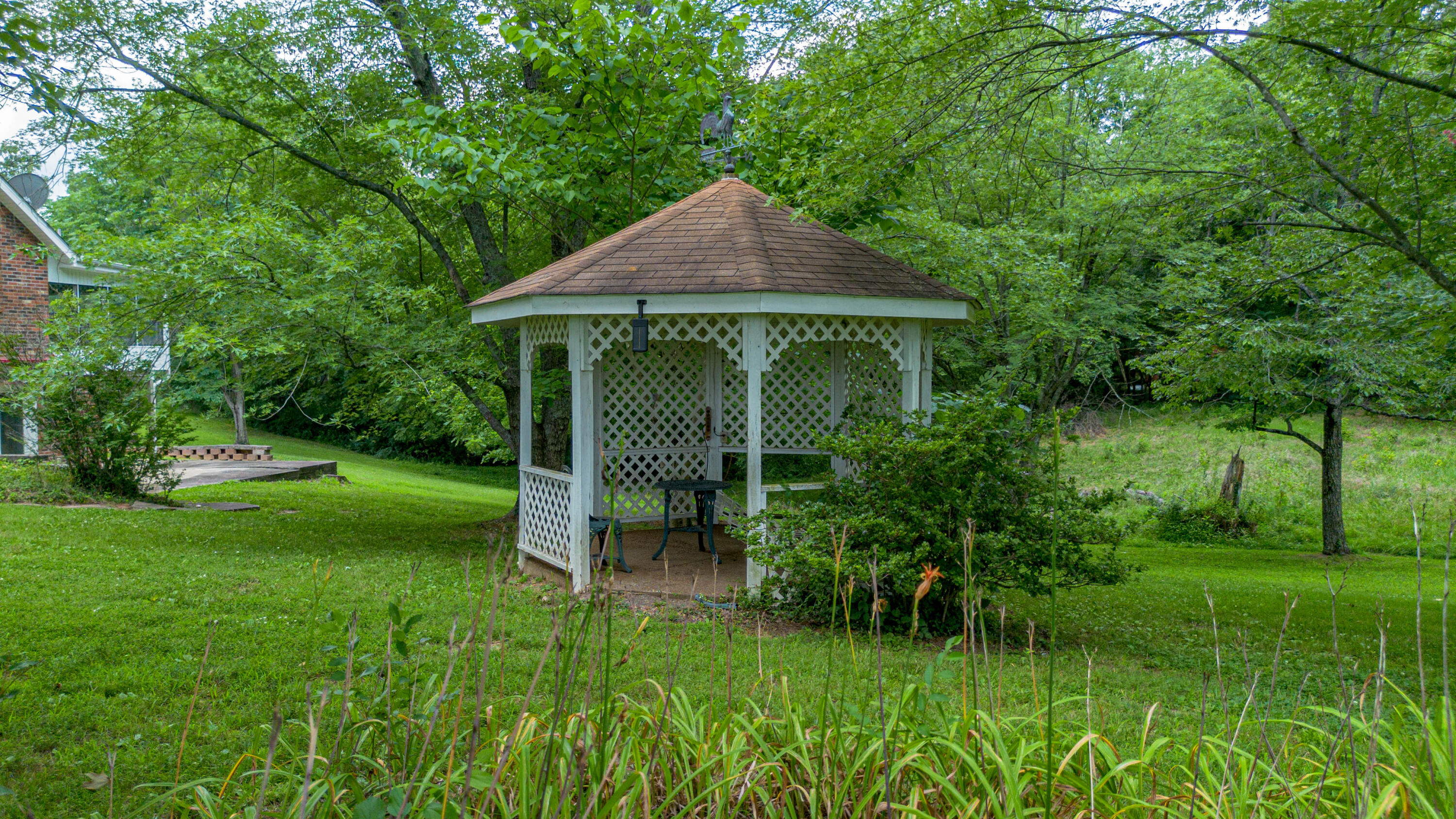 1575 Dyke Road Property Photo 12
