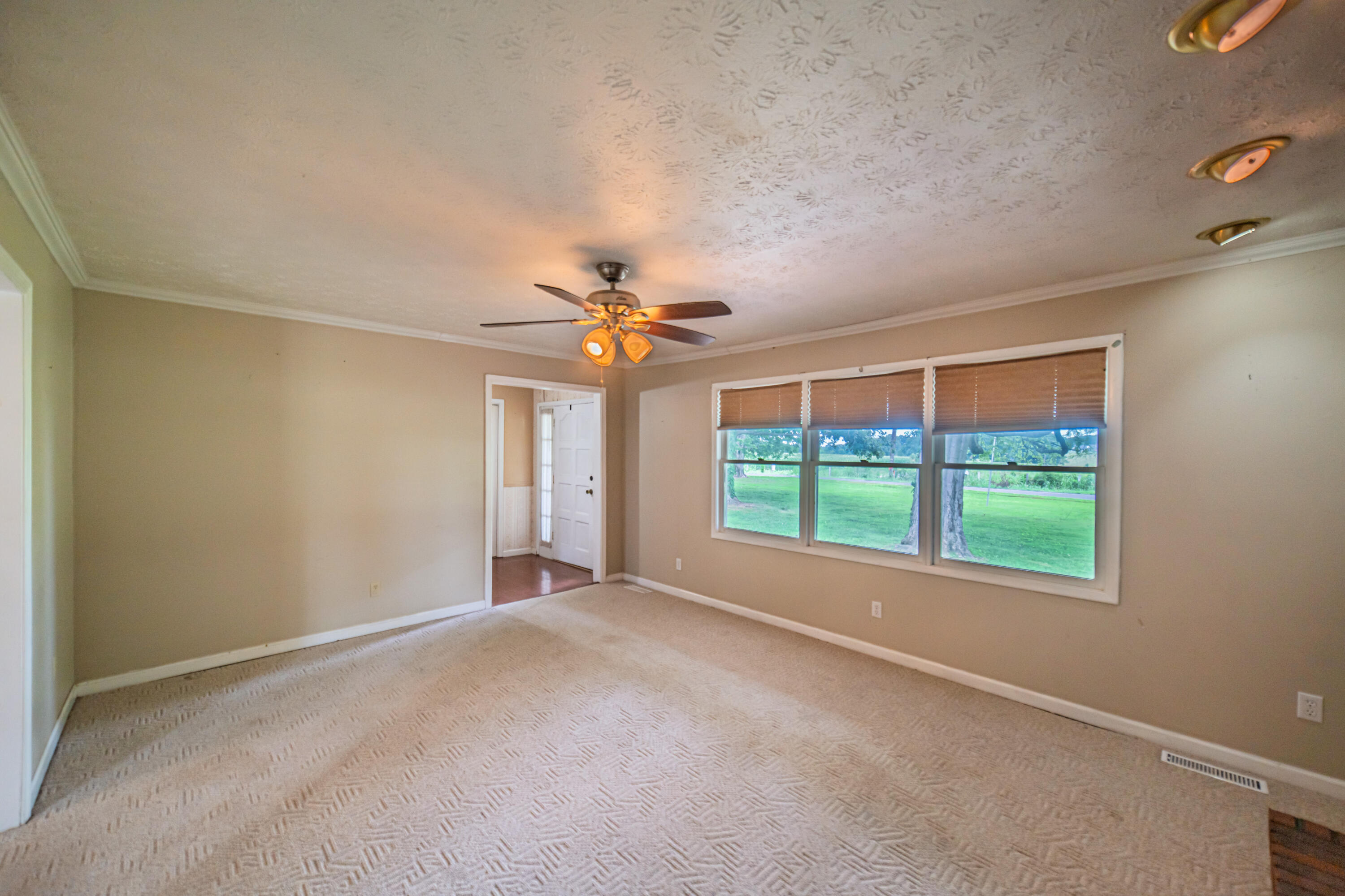 1575 Dyke Road Property Photo 16