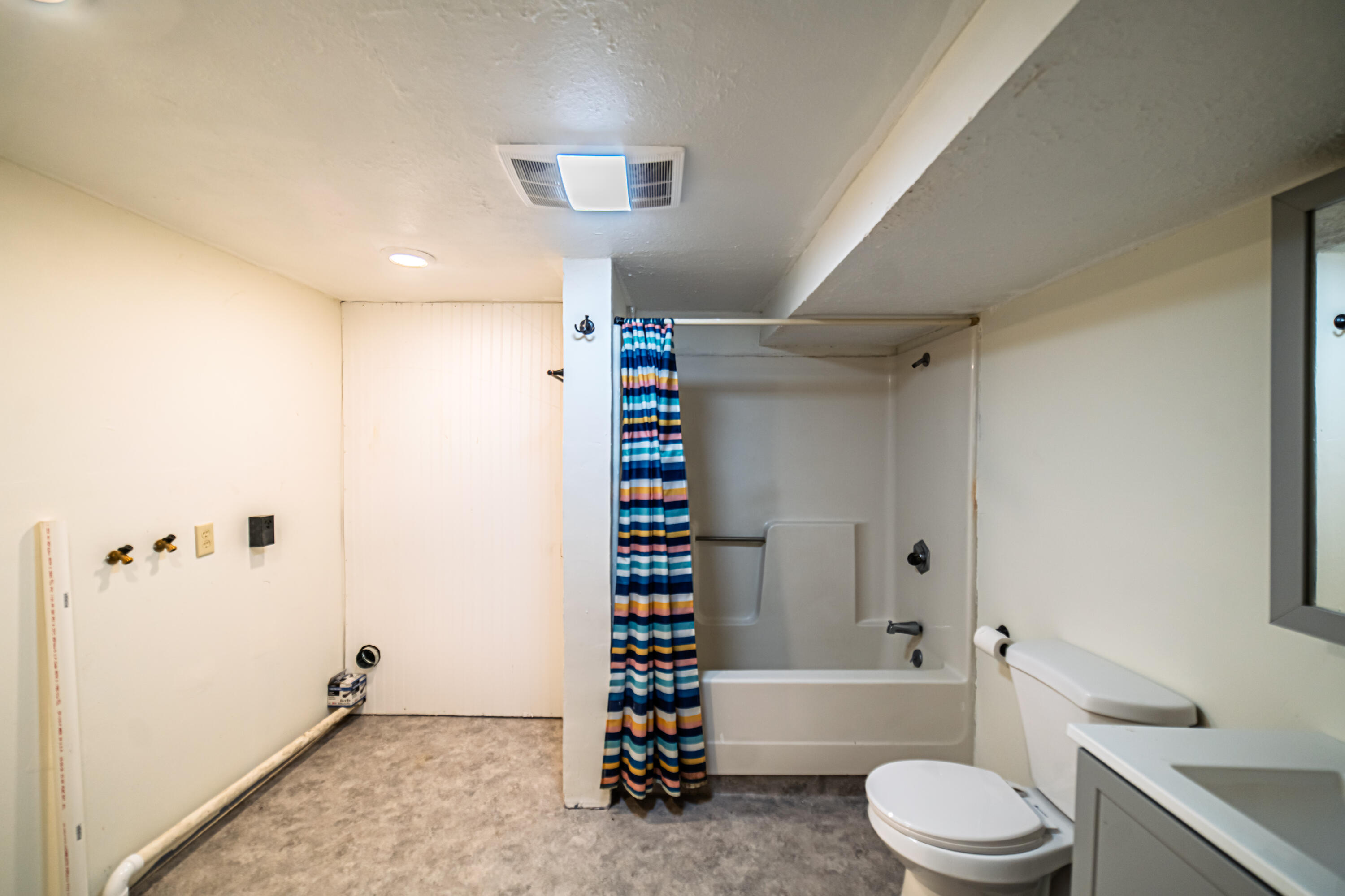 1575 Dyke Road Property Photo 44