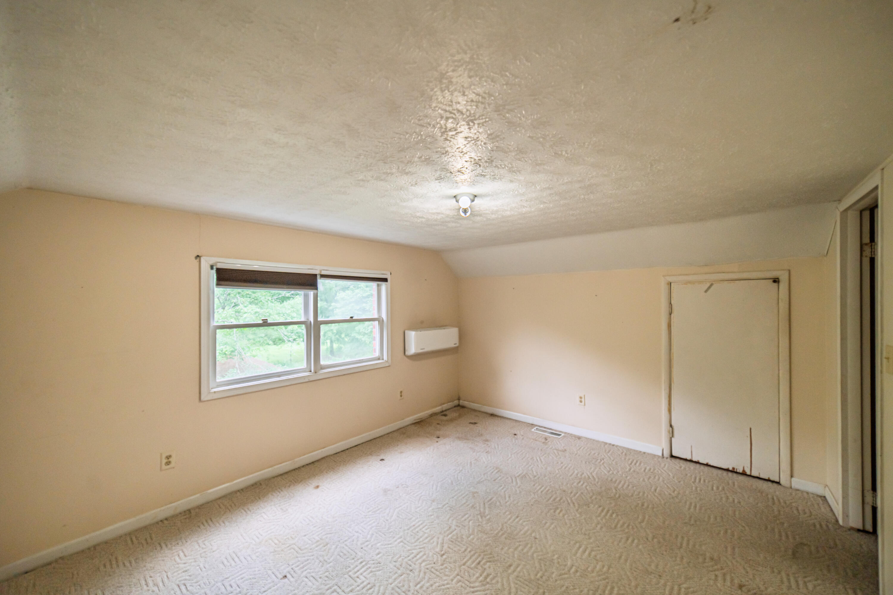 1575 Dyke Road Property Photo 45