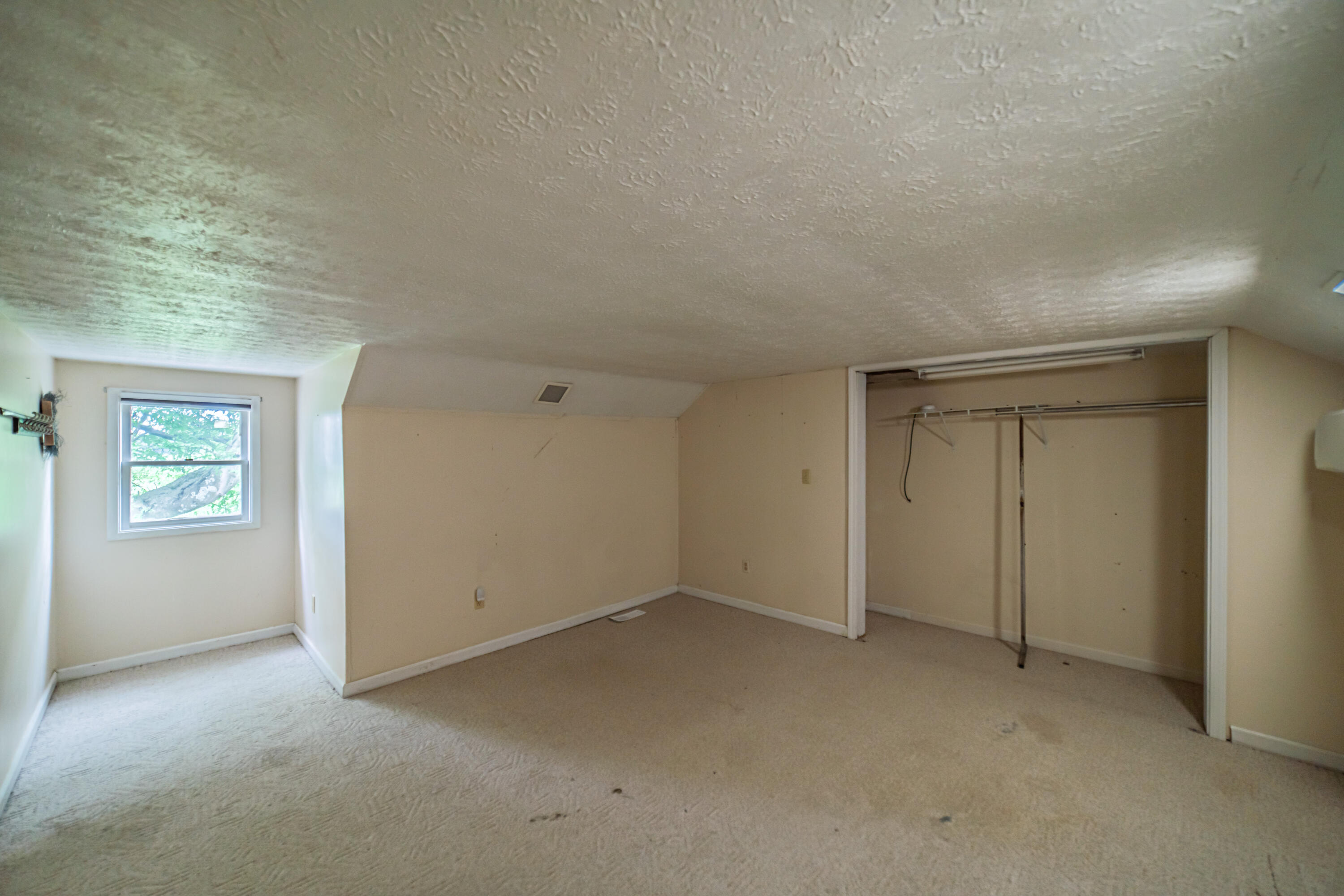 1575 Dyke Road Property Photo 47