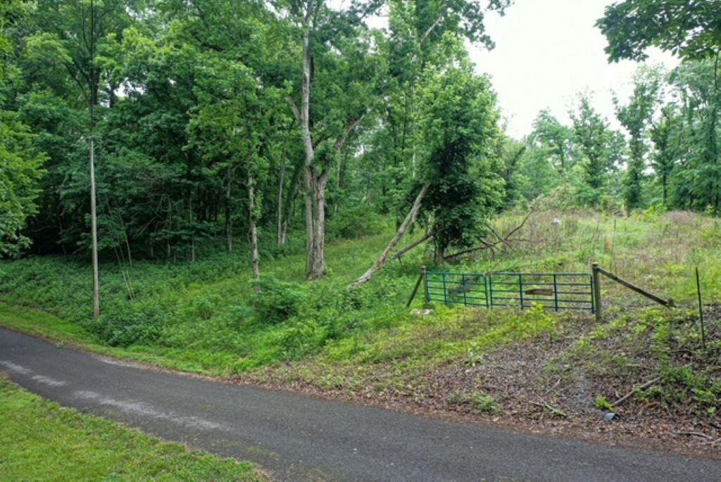 449 Baker Lane Property Photo 2
