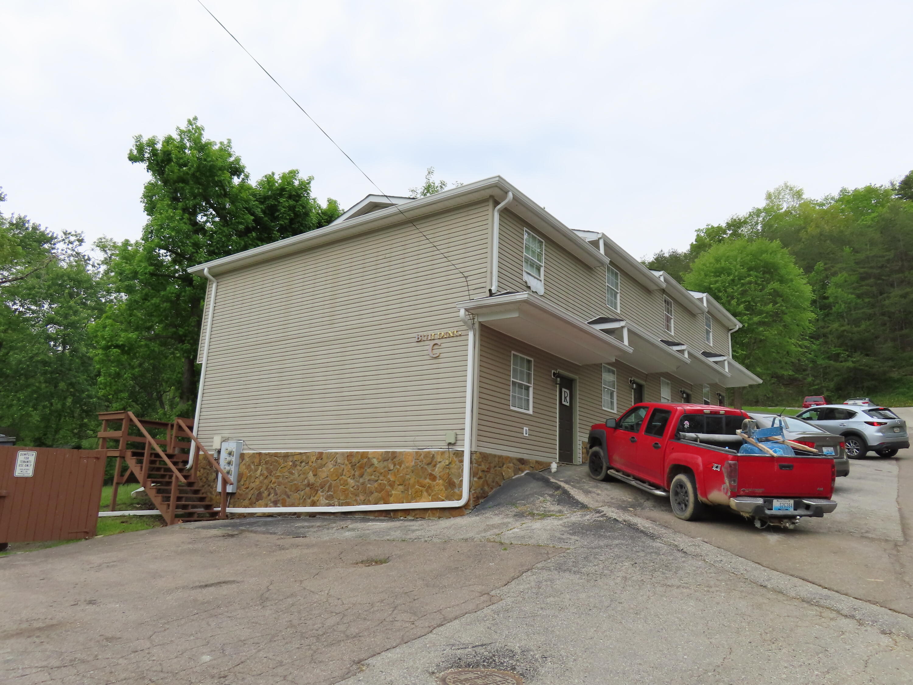 939 Piedmont Street Property Photo 8