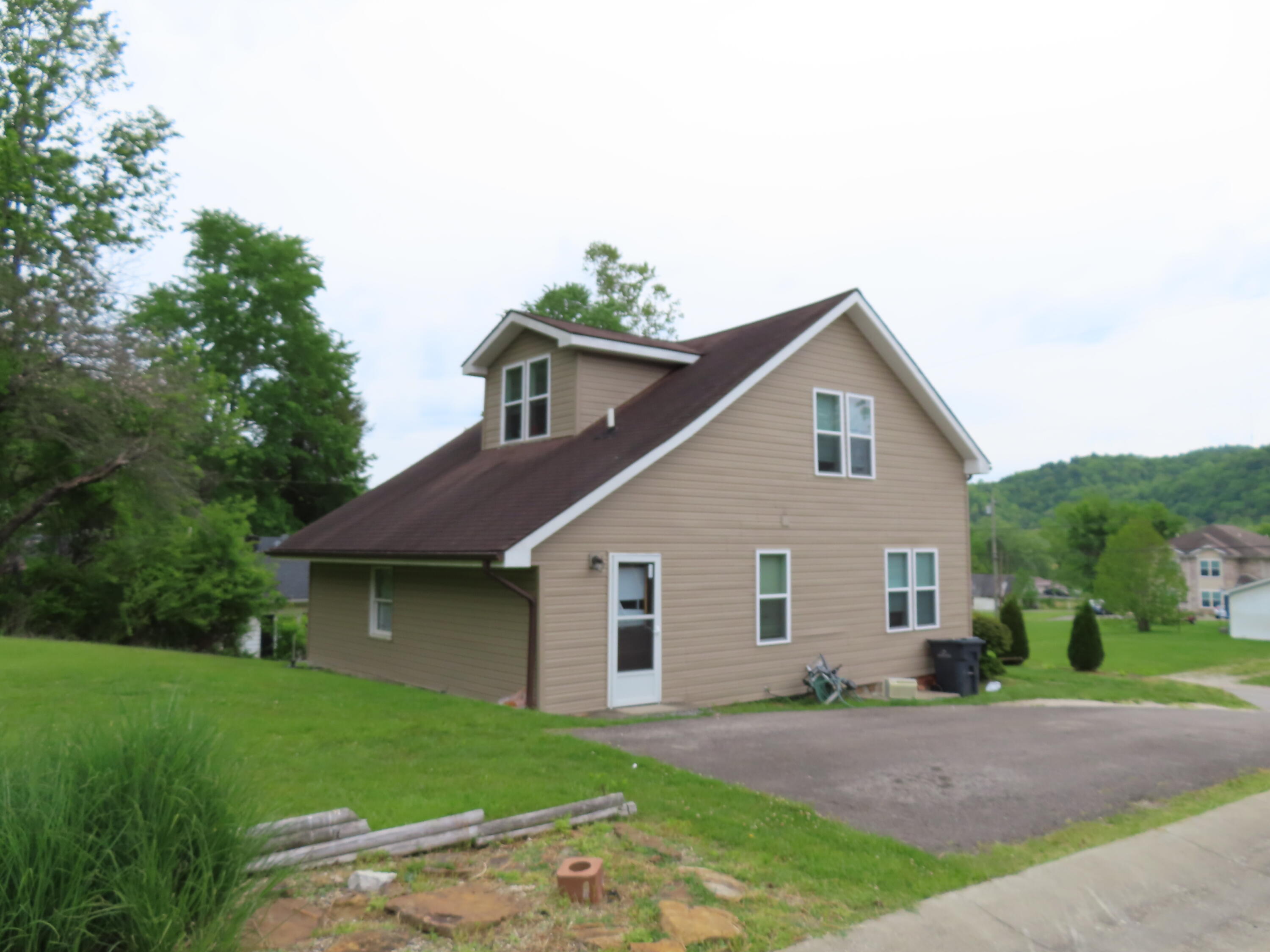 939 Piedmont Street Property Photo 12