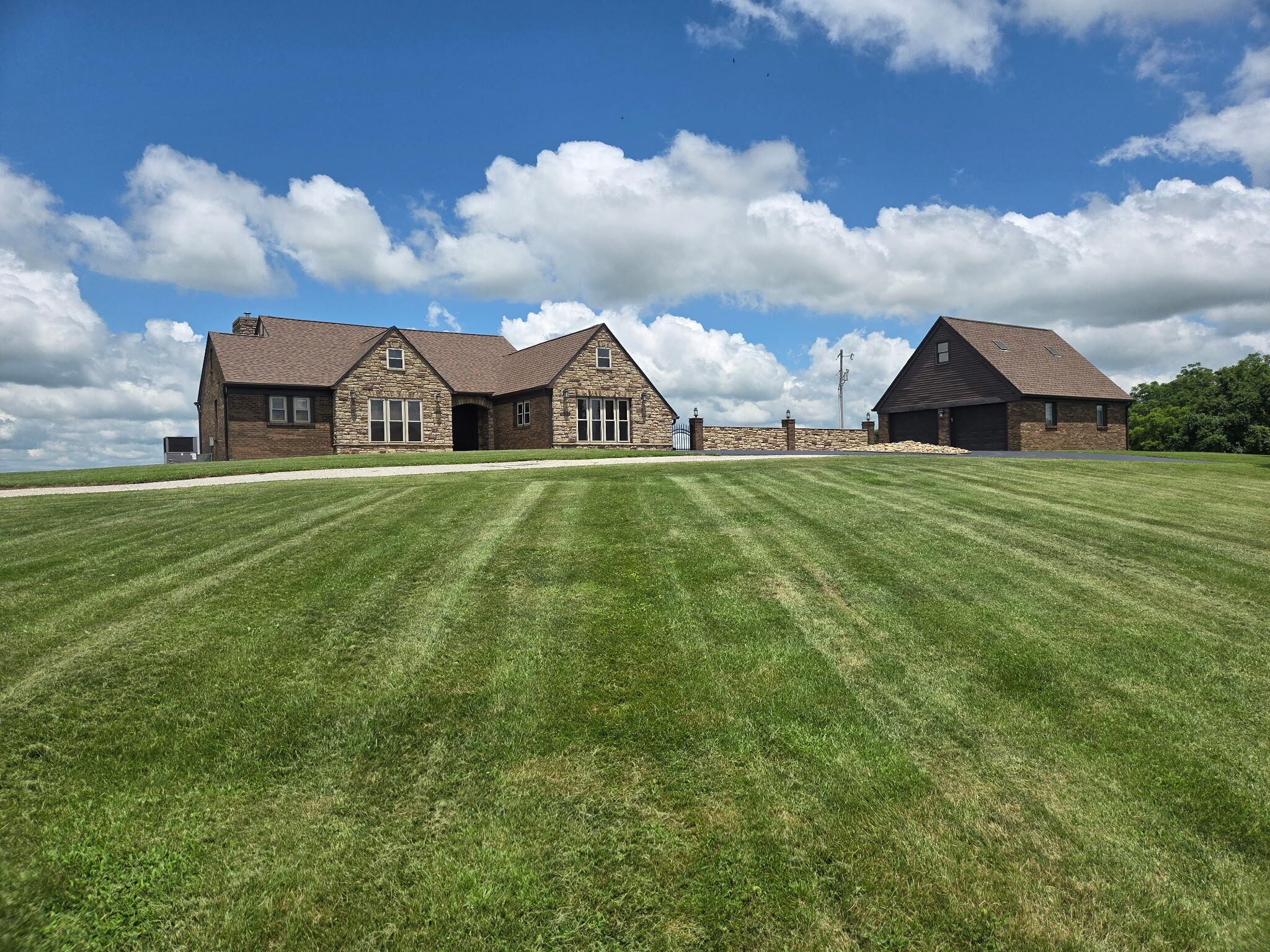 6500 Mount Sterling Road Property Photo 1