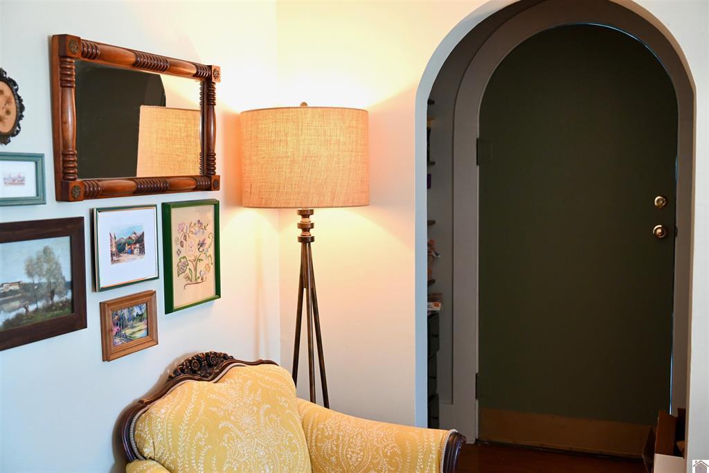 1674 Us-60 Property Photo 17