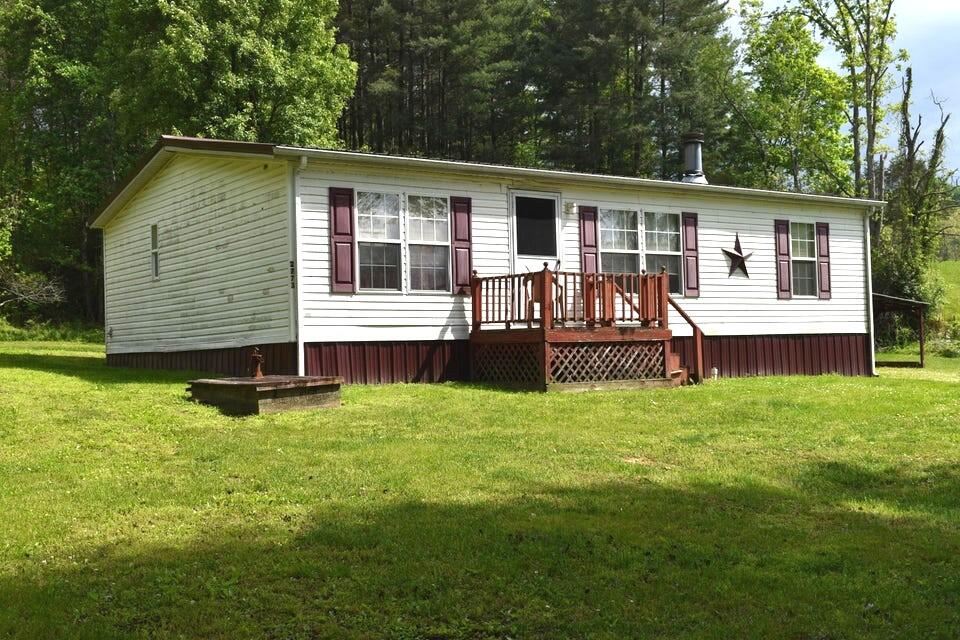 2773 Mud Lick Road Property Photo 1