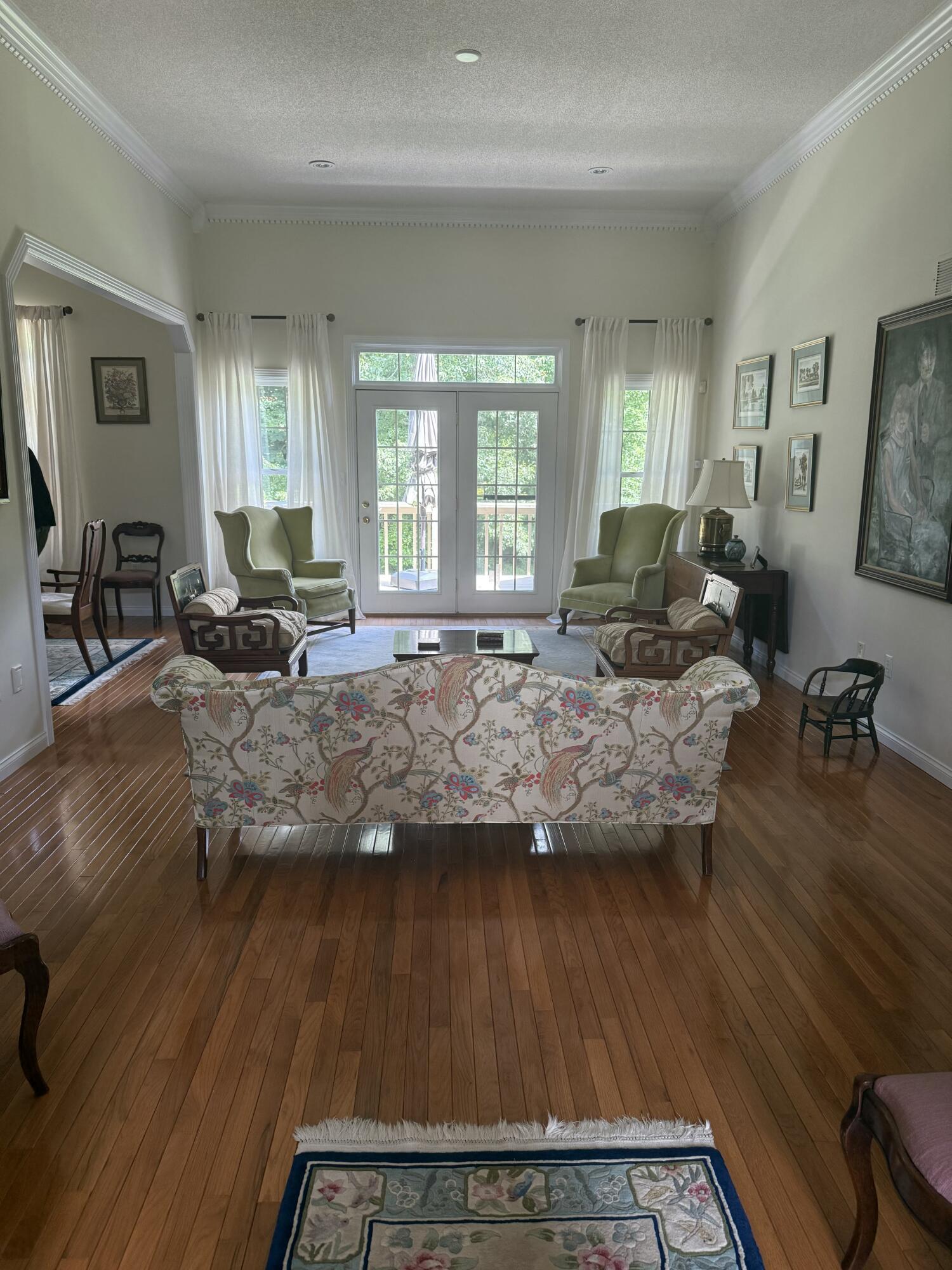 453 Water Cliff Drive Property Photo 5