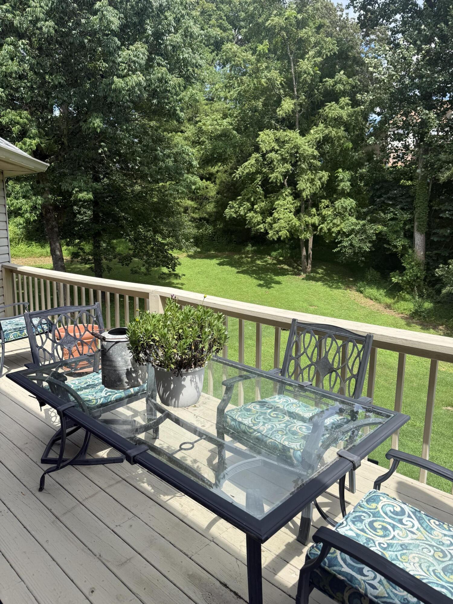 453 Water Cliff Drive Property Photo 21