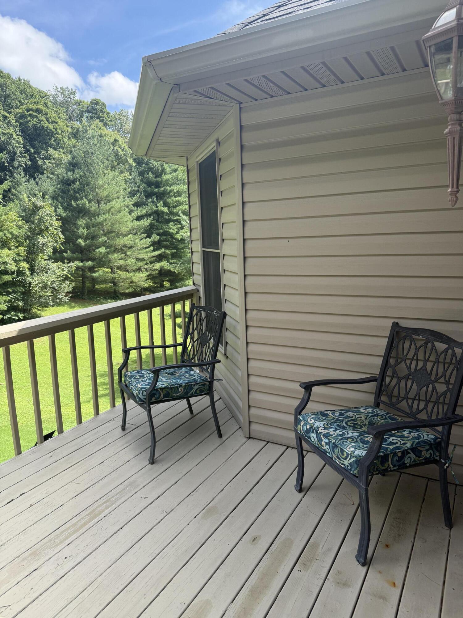 453 Water Cliff Drive Property Photo 23