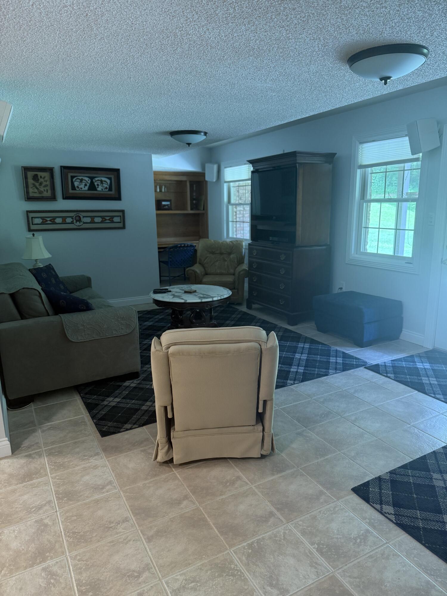453 Water Cliff Drive Property Photo 31
