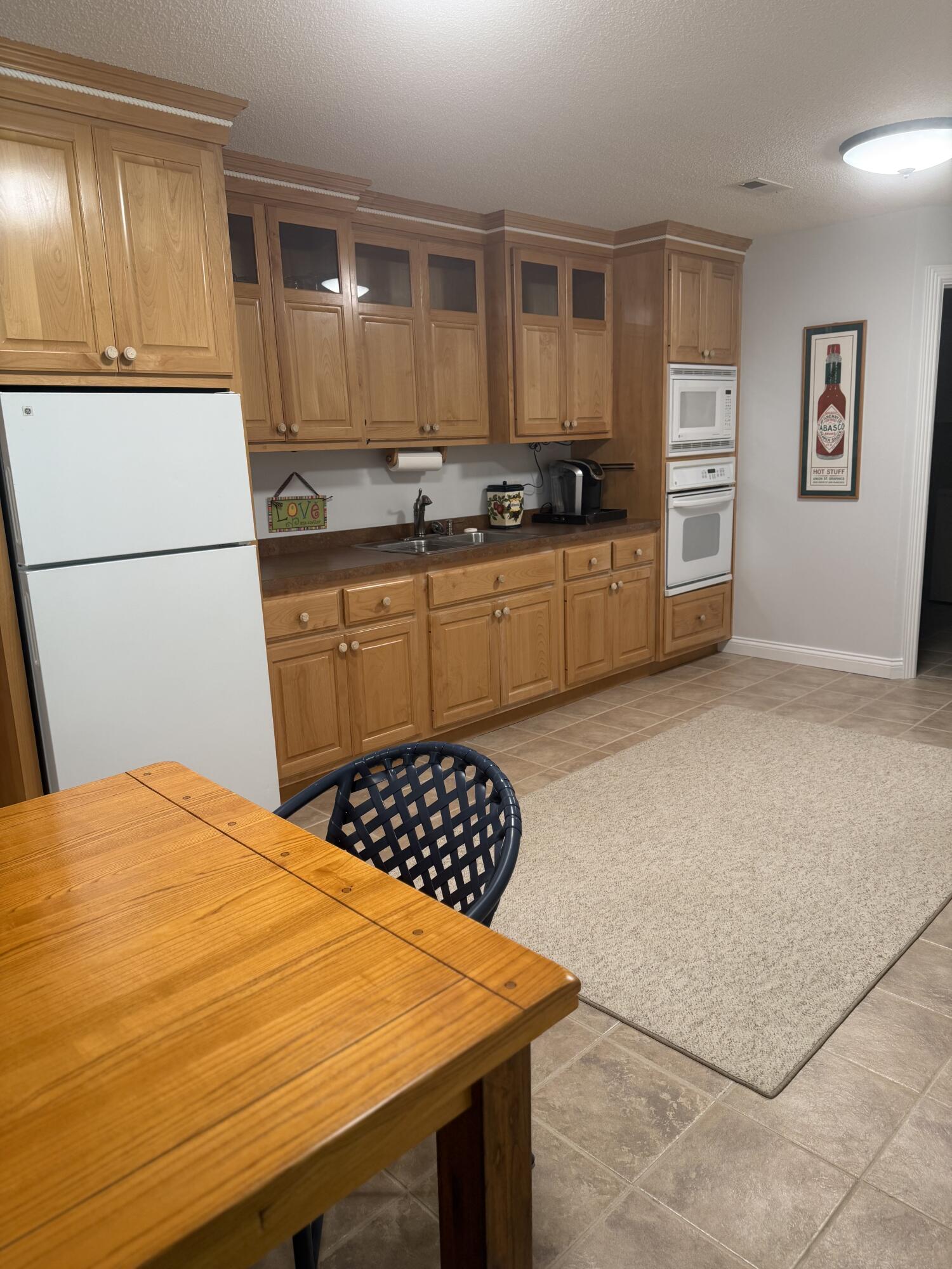 453 Water Cliff Drive Property Photo 34