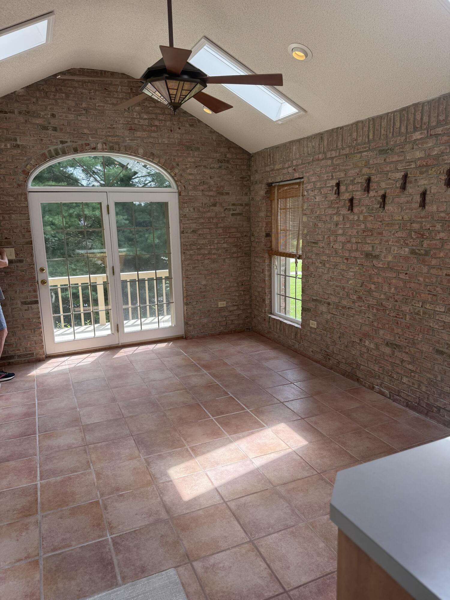 453 Water Cliff Drive Property Photo 39