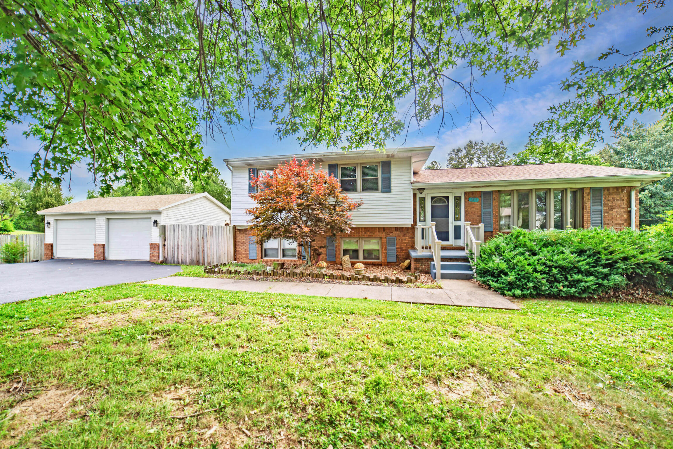 125 Whipporwill Drive Property Photo 1