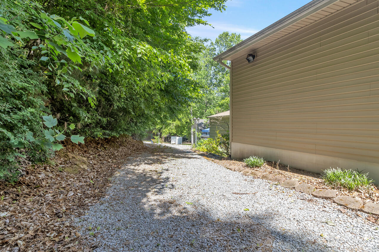 1865 R Whittaker Road Property Photo 28