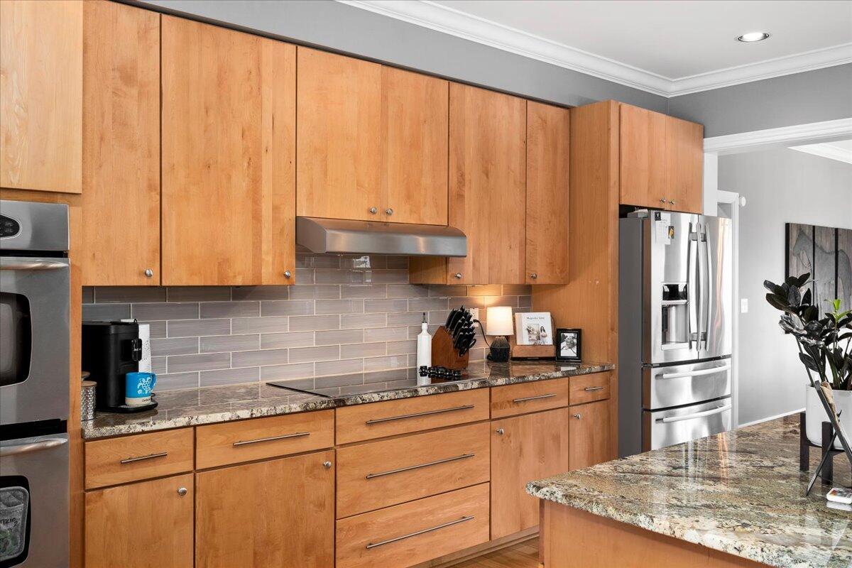 210 Colonial Drive Property Photo 24