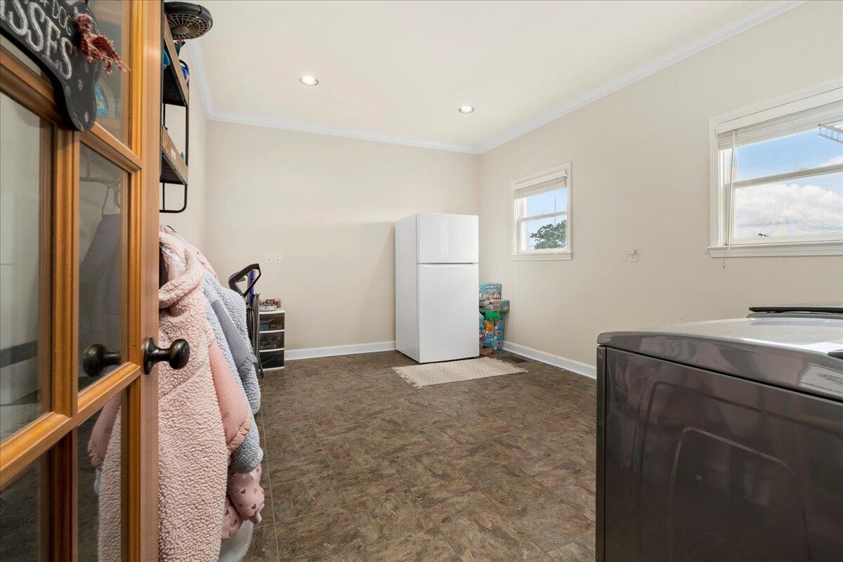 210 Colonial Drive Property Photo 39