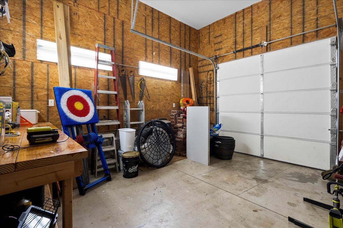210 Colonial Drive Property Photo 55