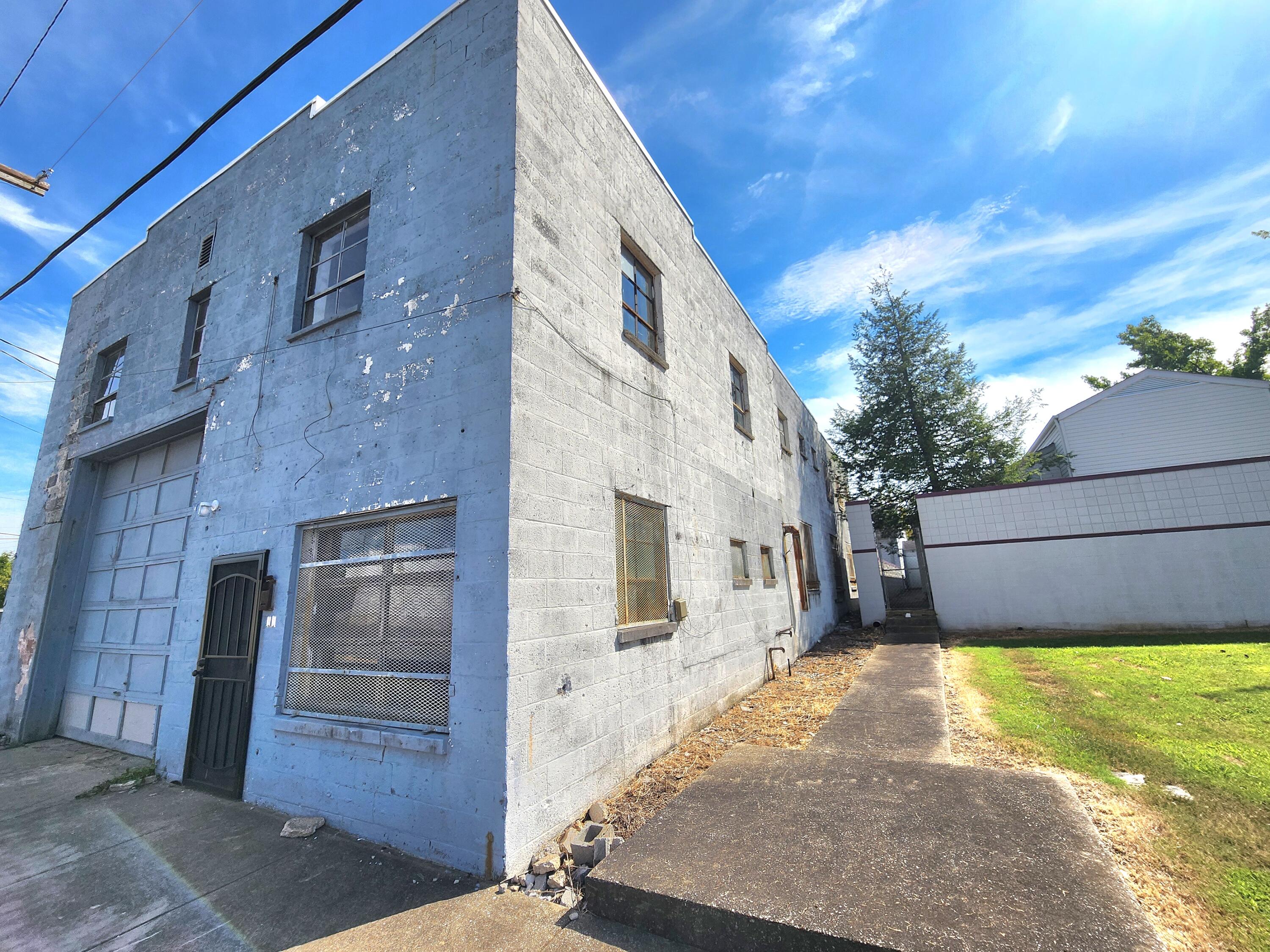 315 E 4th Street Property Photo 2