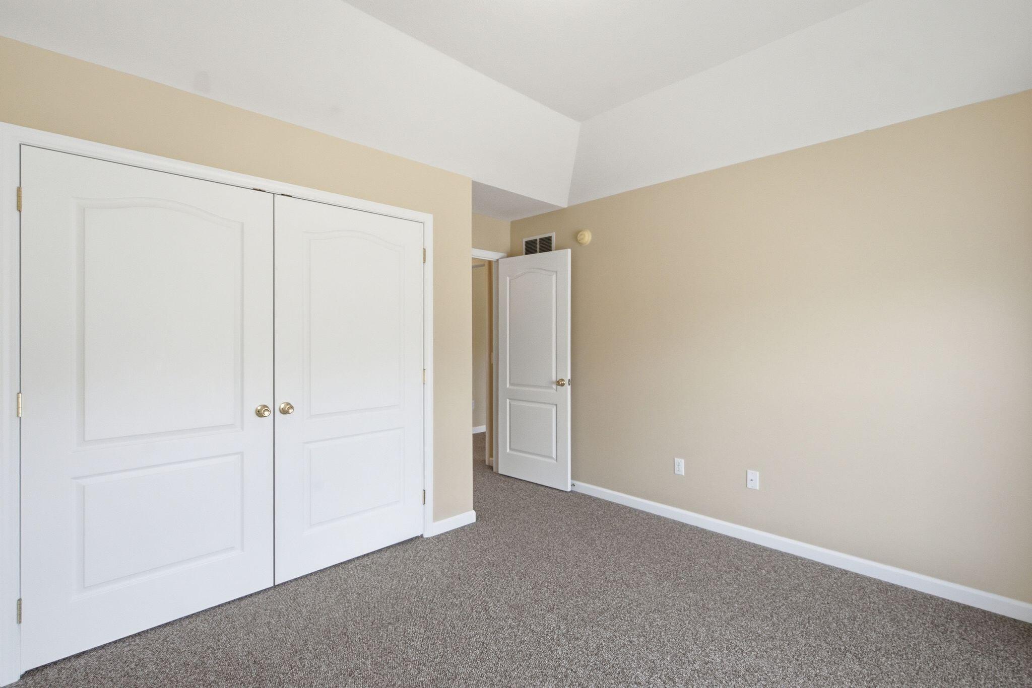 1052 Running Brook Drive Property Photo 27