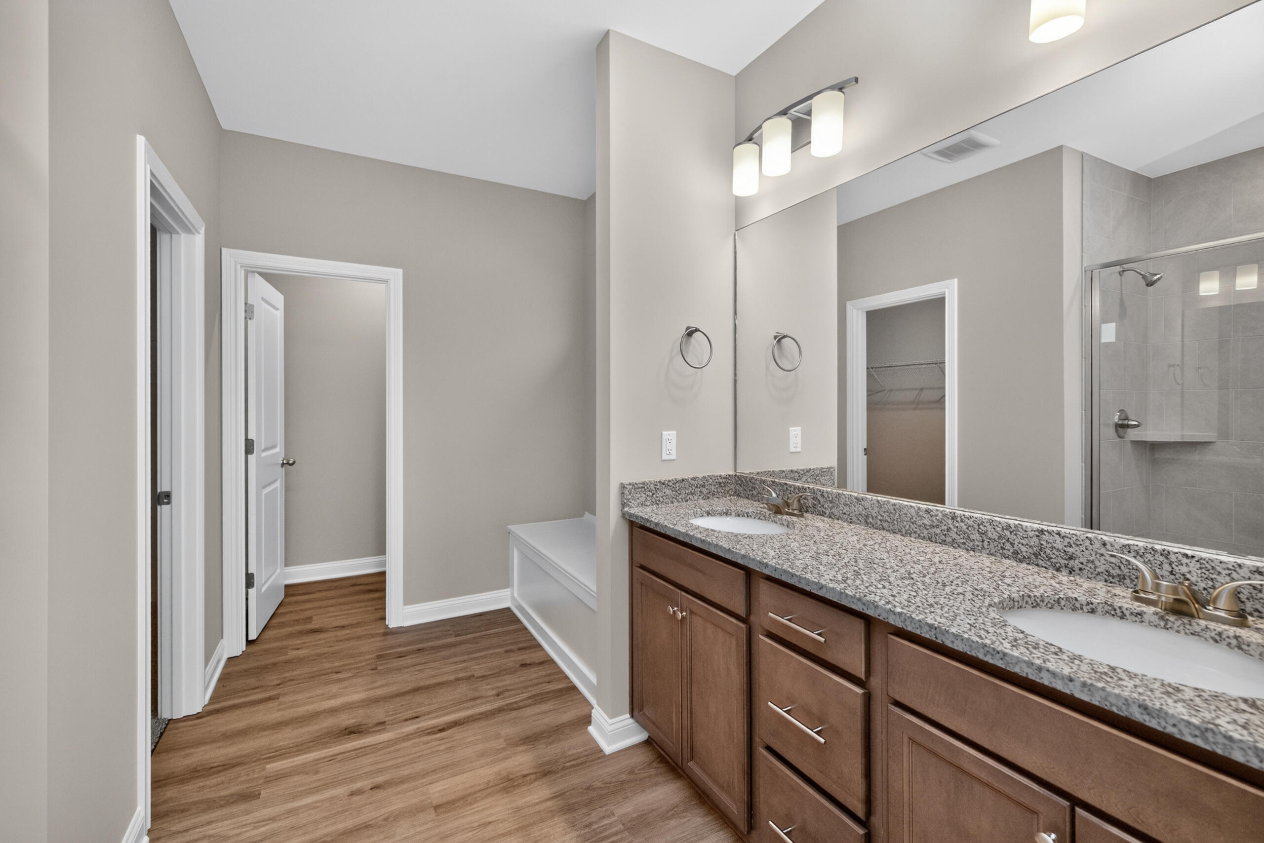 529 Shropshire Avenue Property Photo 14