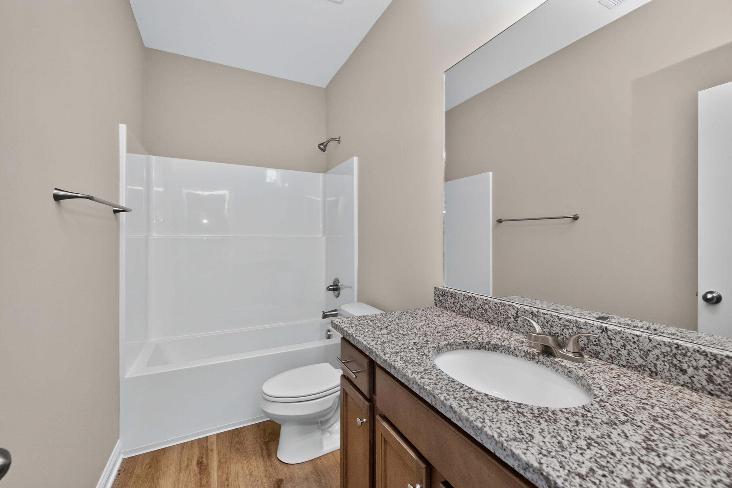 529 Shropshire Avenue Property Photo 18