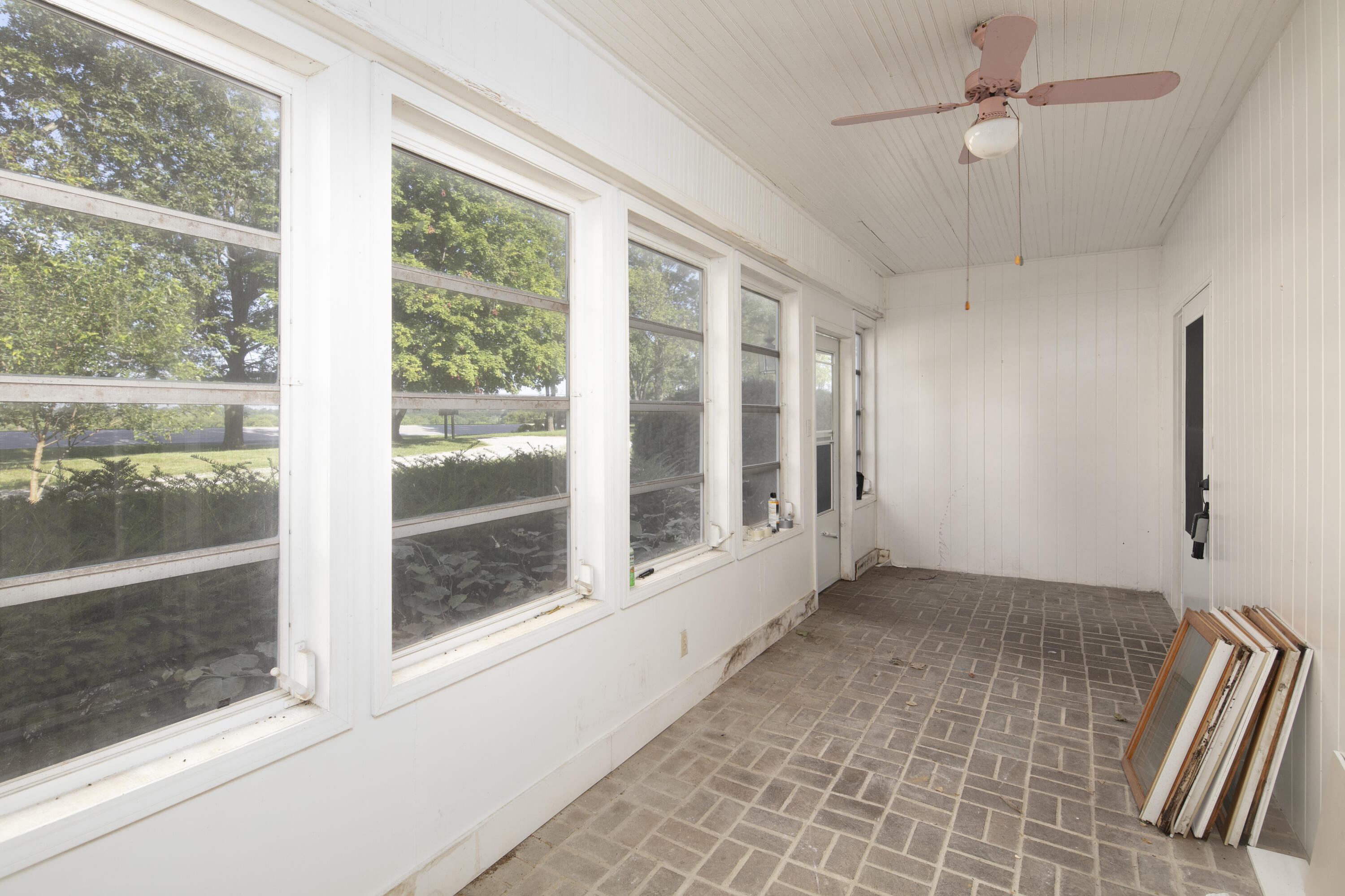 4603 Paris Road Property Photo 6