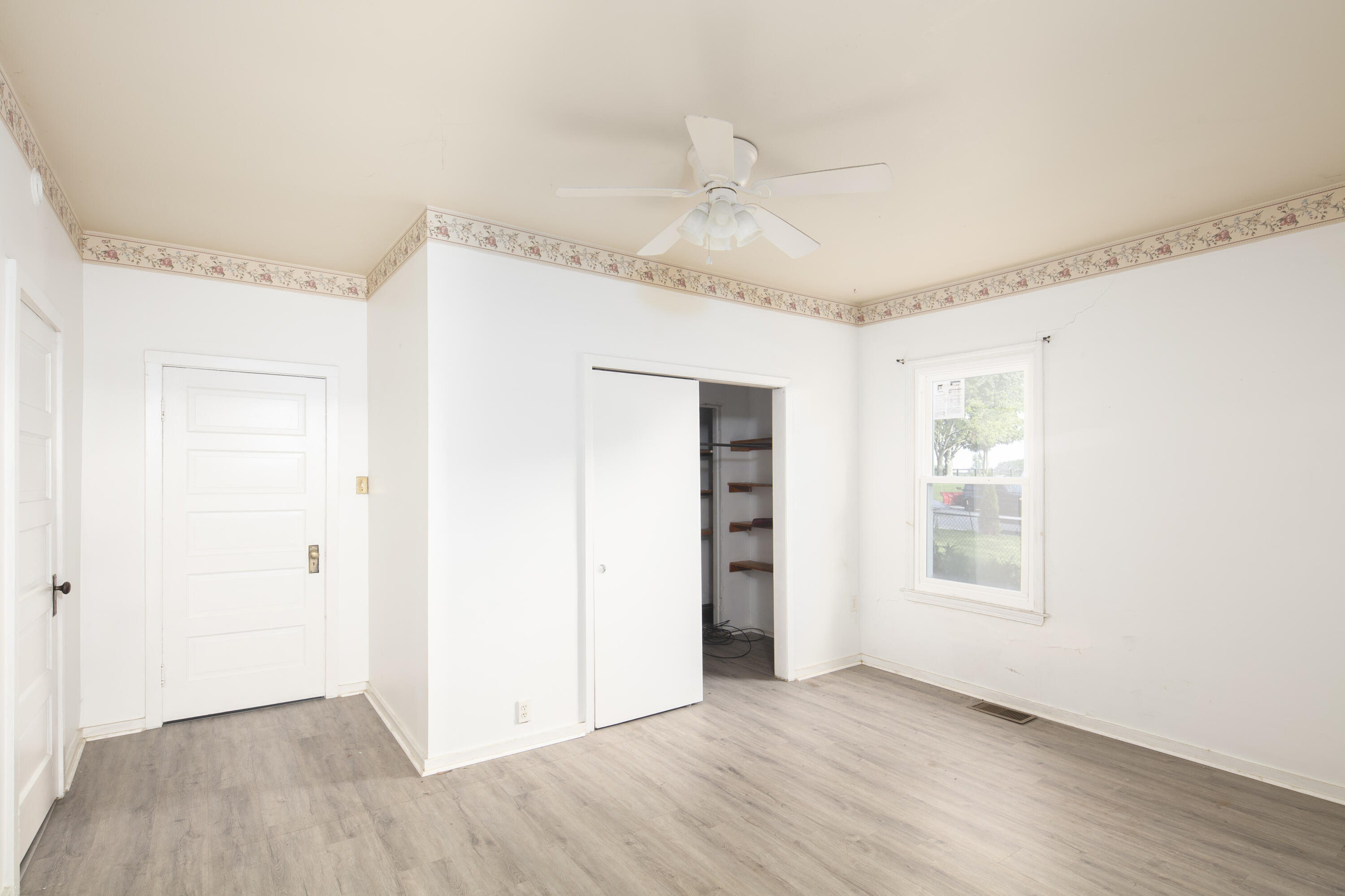 4603 Paris Road Property Photo 7