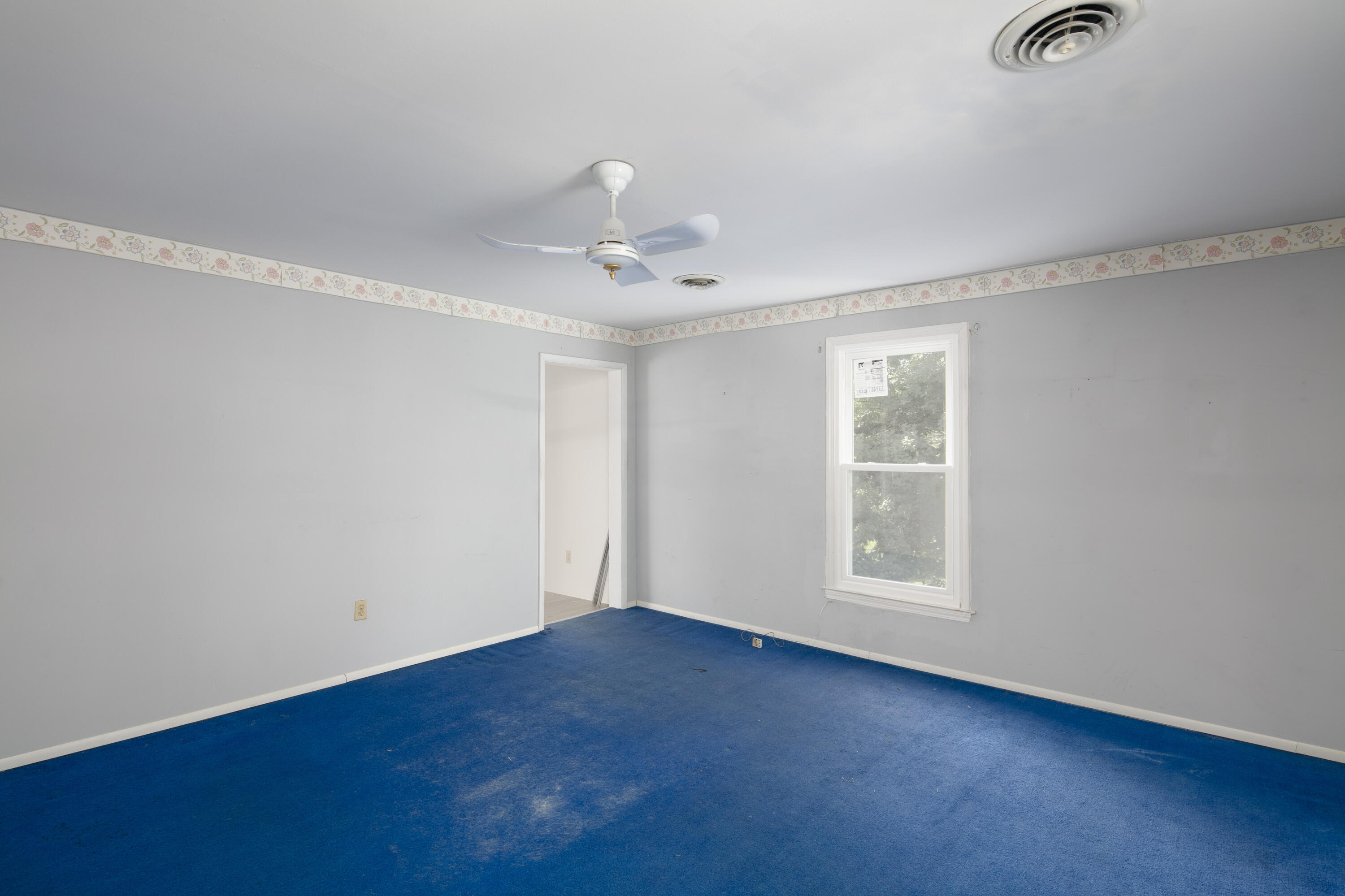 4603 Paris Road Property Photo 16