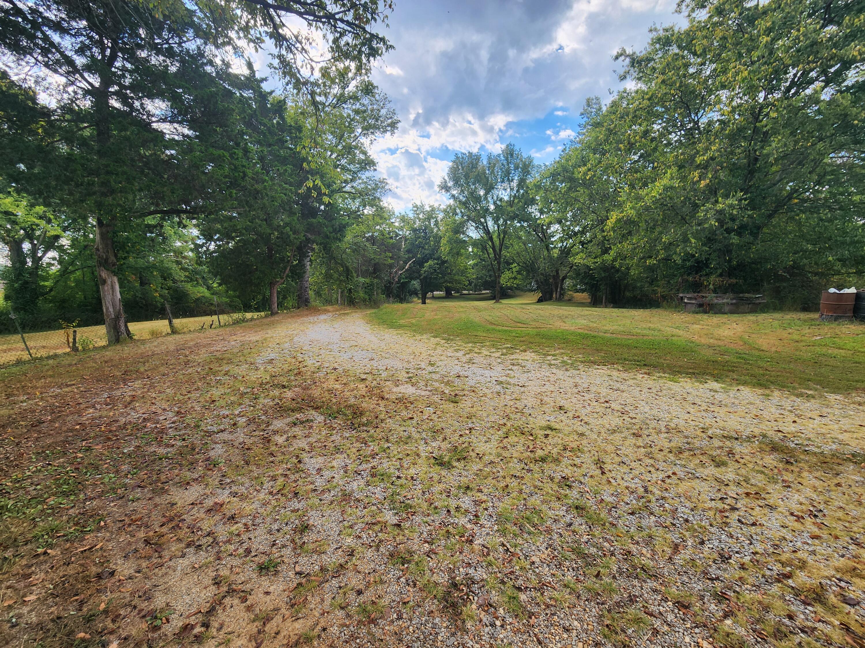 6670 Newstead Road Property Photo 5