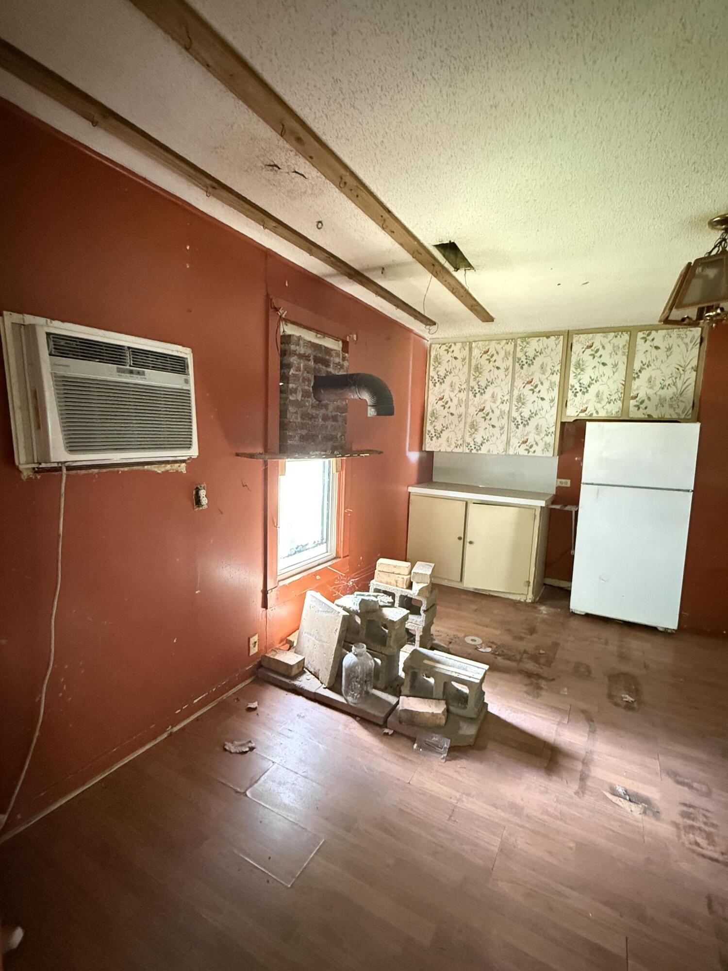 203 Gilbert Street Property Photo 10