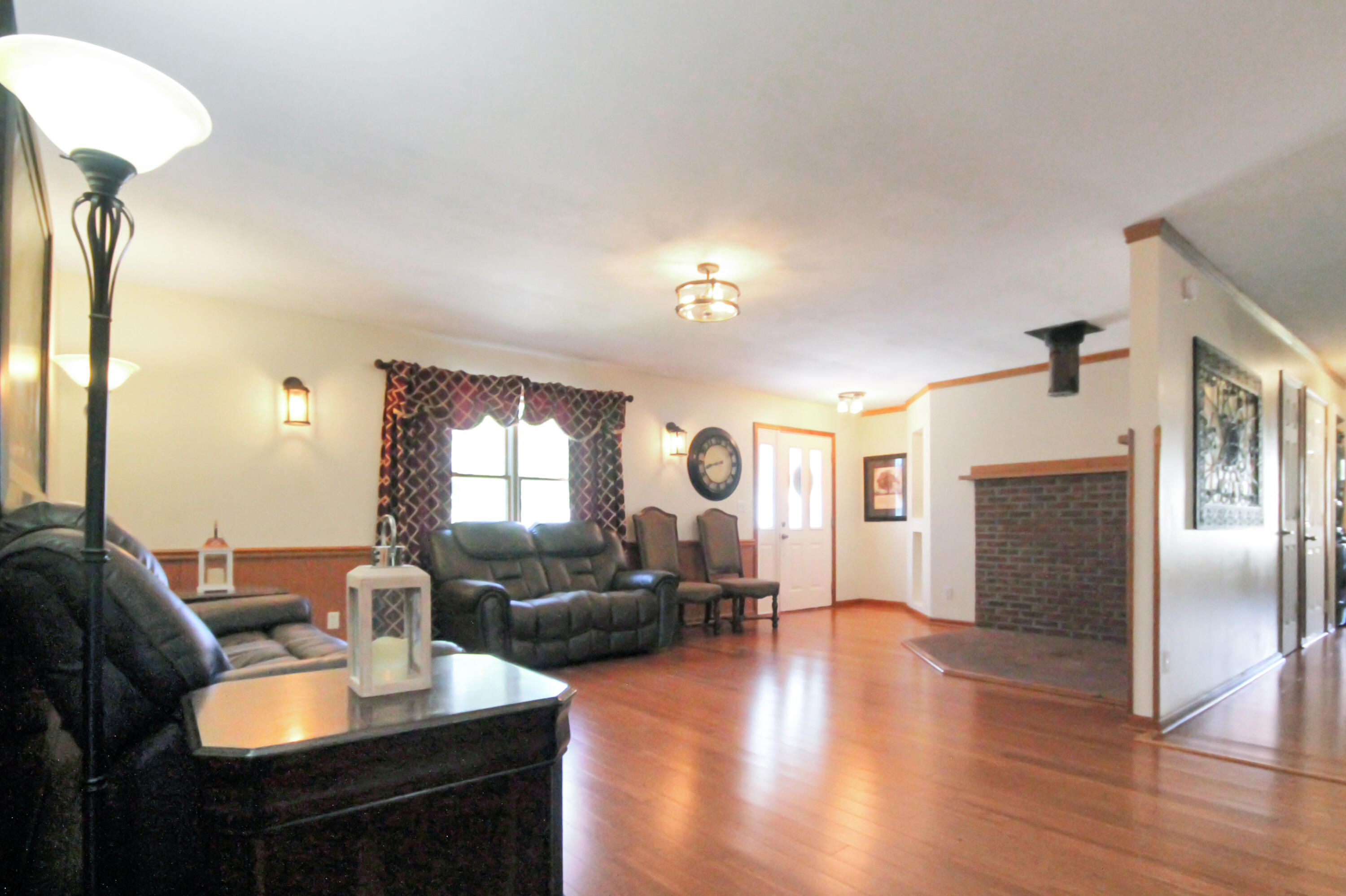 8078 Aurora Highway Property Photo 6