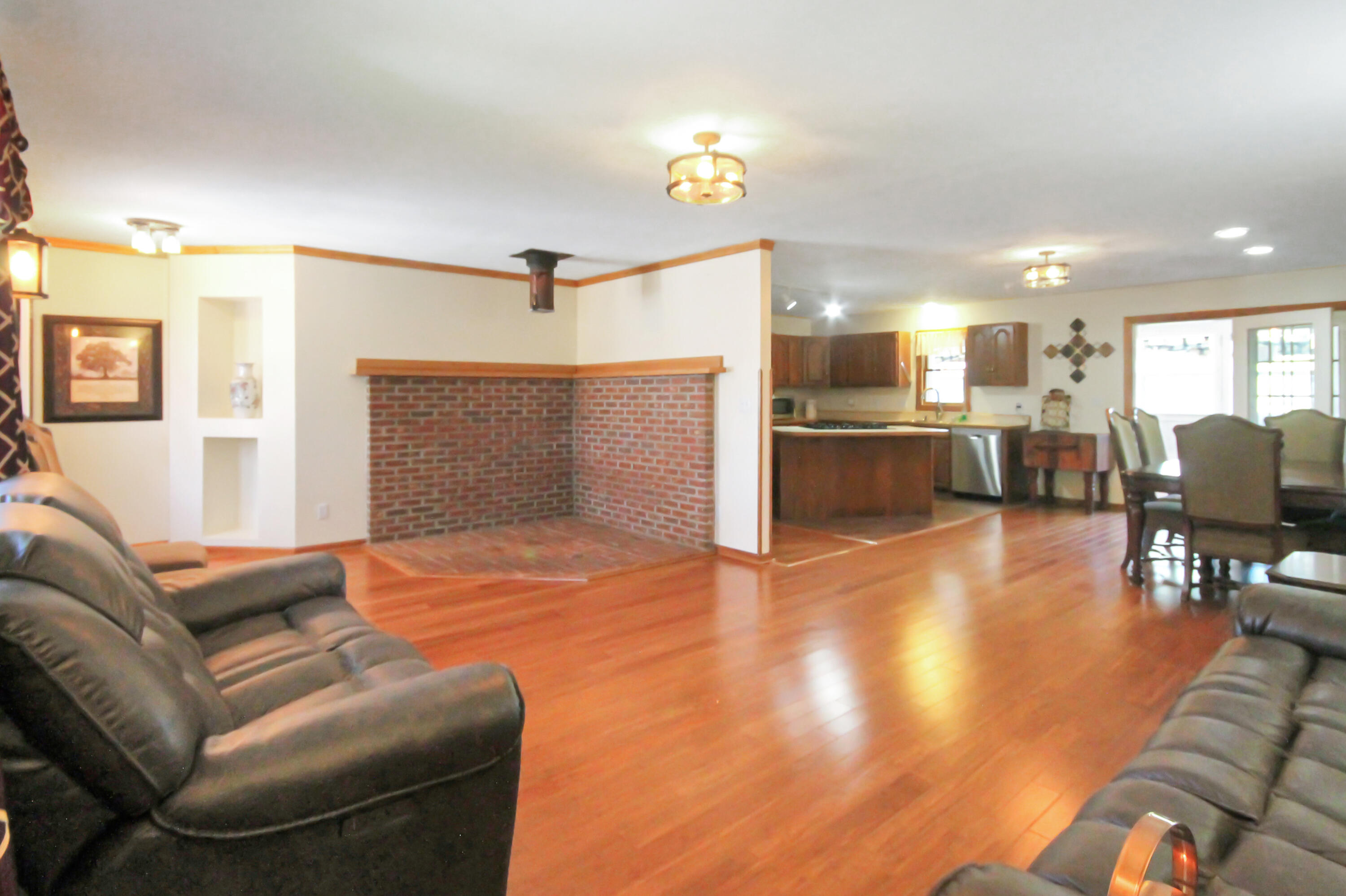8078 Aurora Highway Property Photo 7