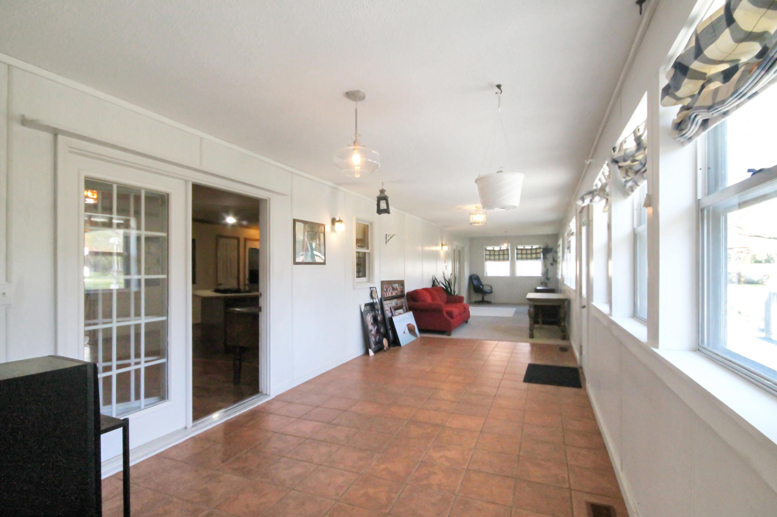 8078 Aurora Highway Property Photo 13