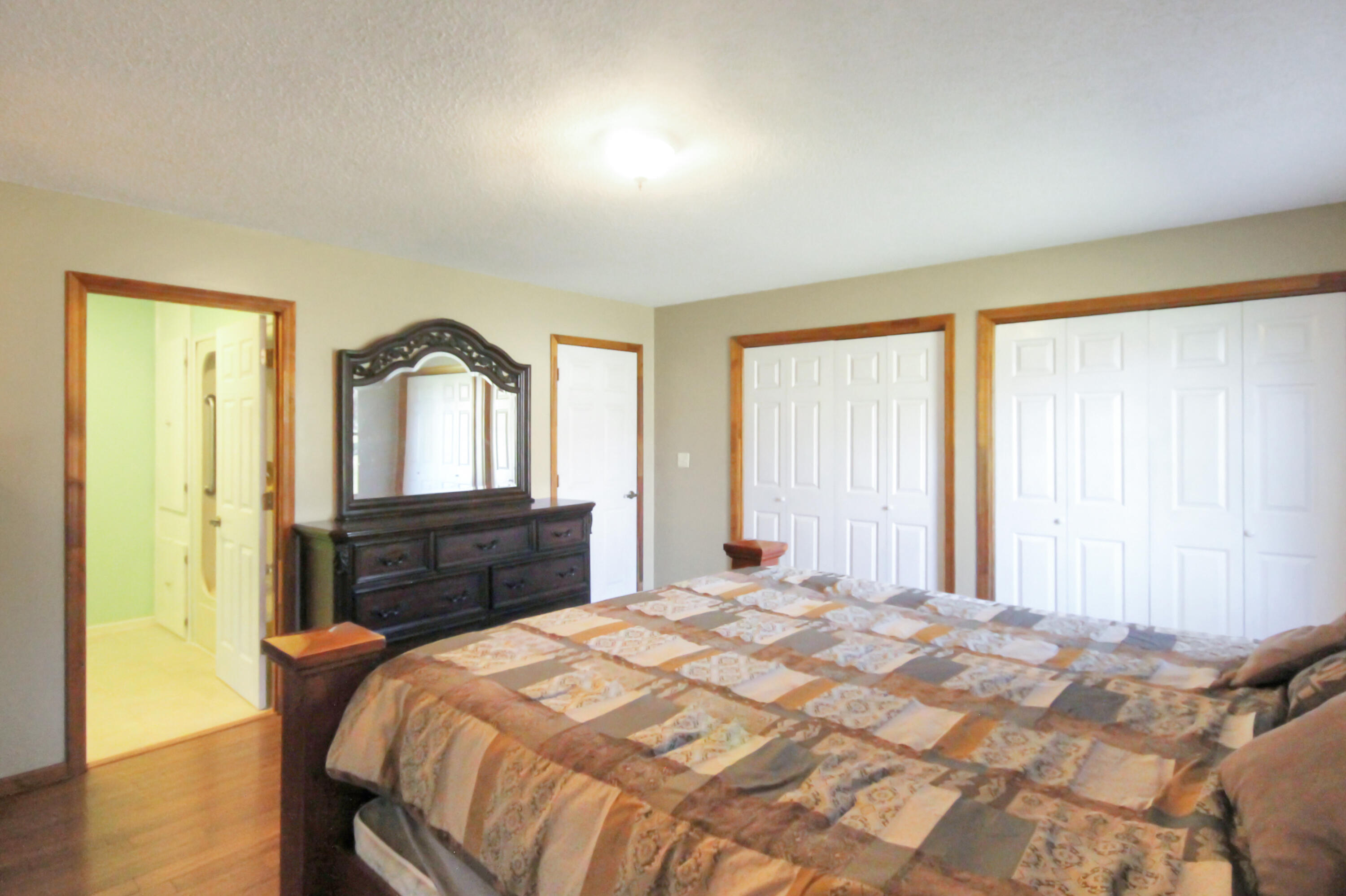 8078 Aurora Highway Property Photo 15