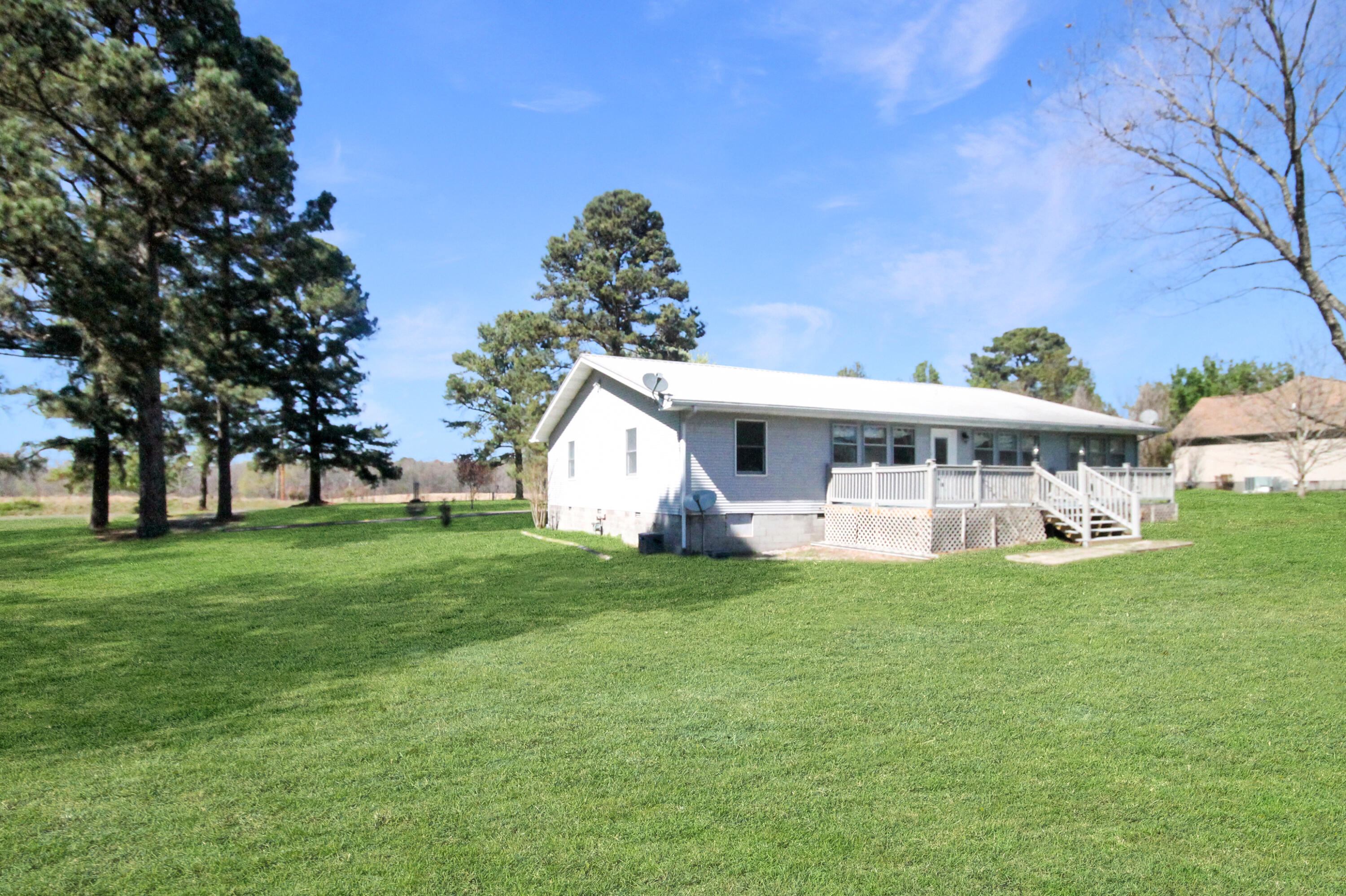 8078 Aurora Highway Property Photo 27