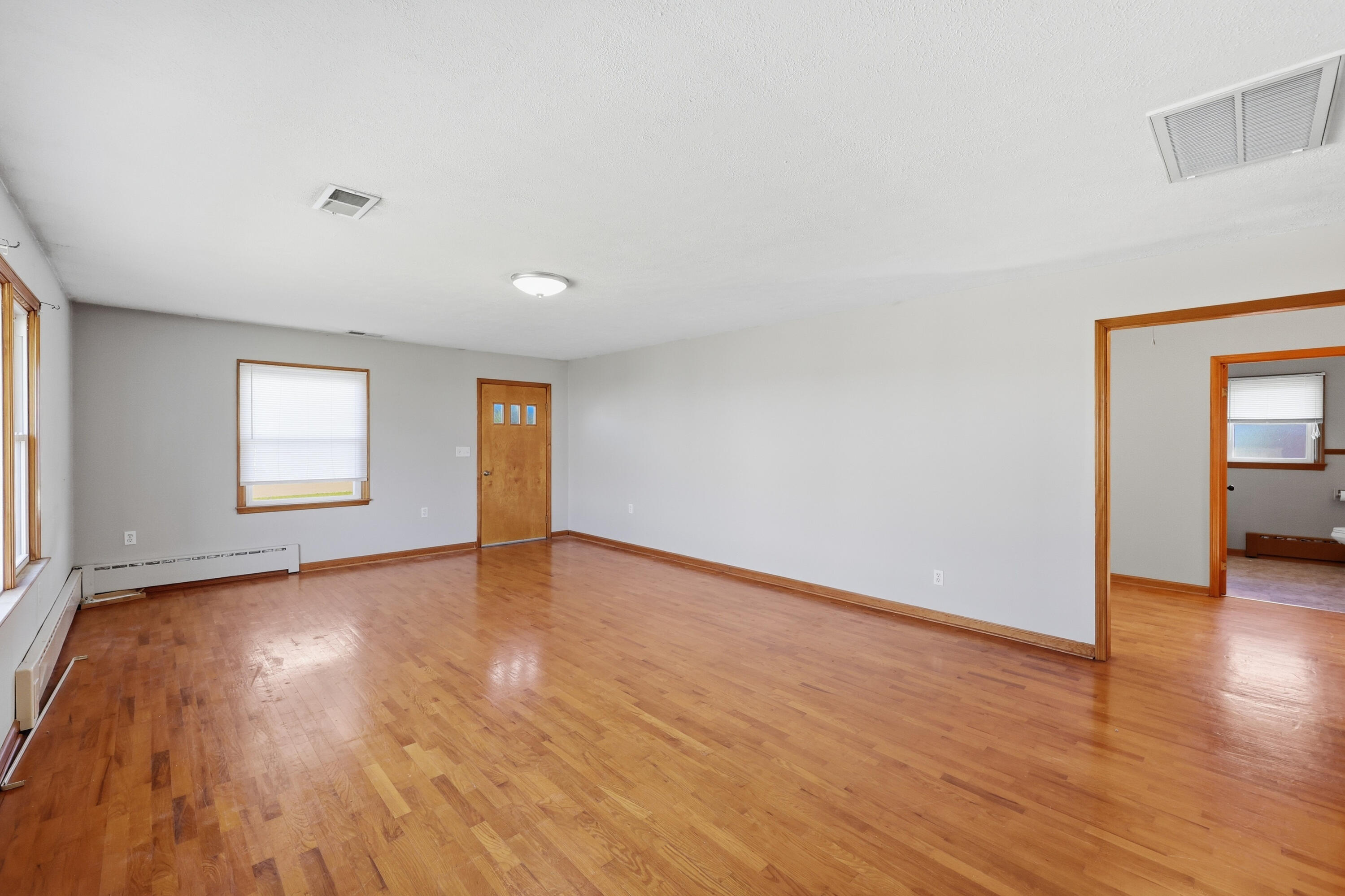 306 Laval Heights Property Photo 4