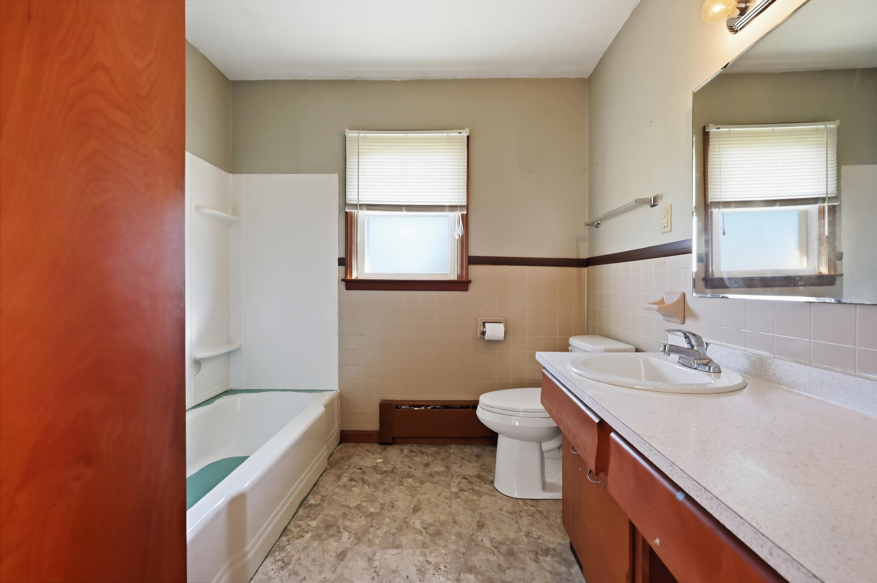 306 Laval Heights Property Photo 30